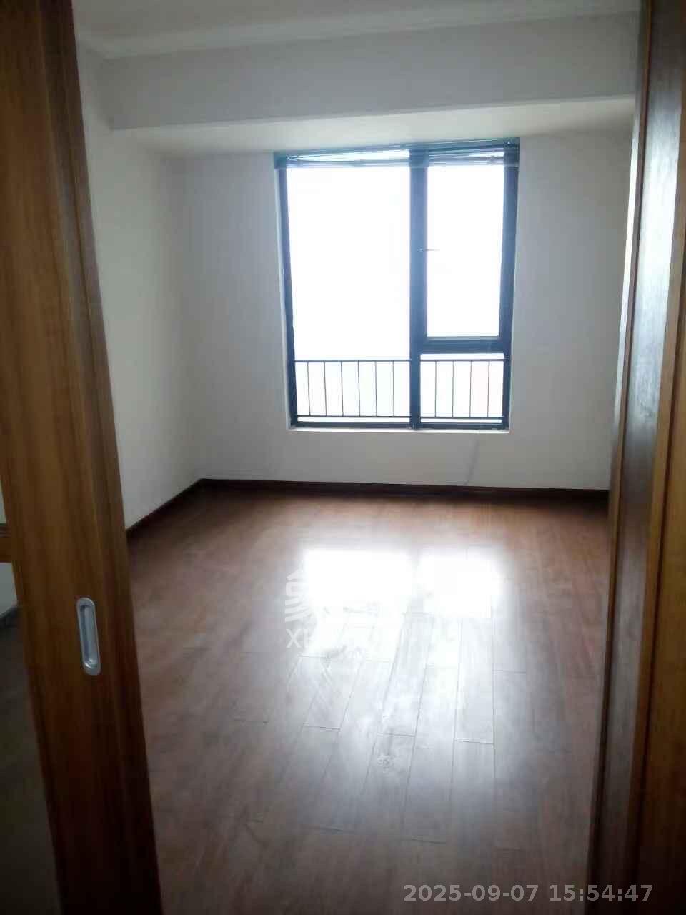 万科金域华府一期 3室2厅2卫 3000.0元/月 万科金域华府一期 3室2厅2卫 3000.0元/月室内图