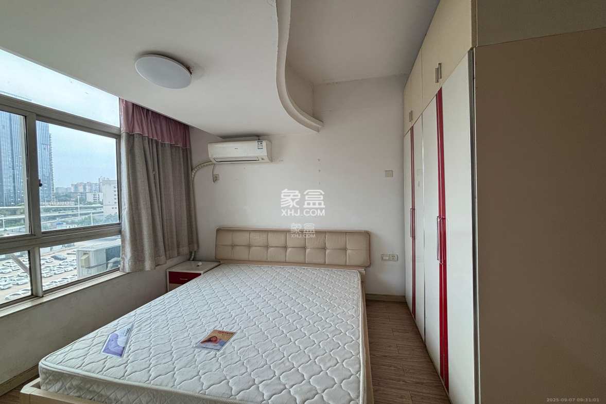 豪菲斯国际公寓(缤纷一季) 1室1厅1卫 1500.0元/月 豪菲斯国际公寓(缤纷一季) 1室1厅1卫 1500.0元/月室内图