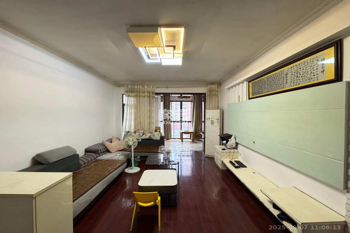 联诚国际城  3室2厅2卫    1600.0元/月 联诚国际城  3室2厅2卫    1600.0元/月室内图