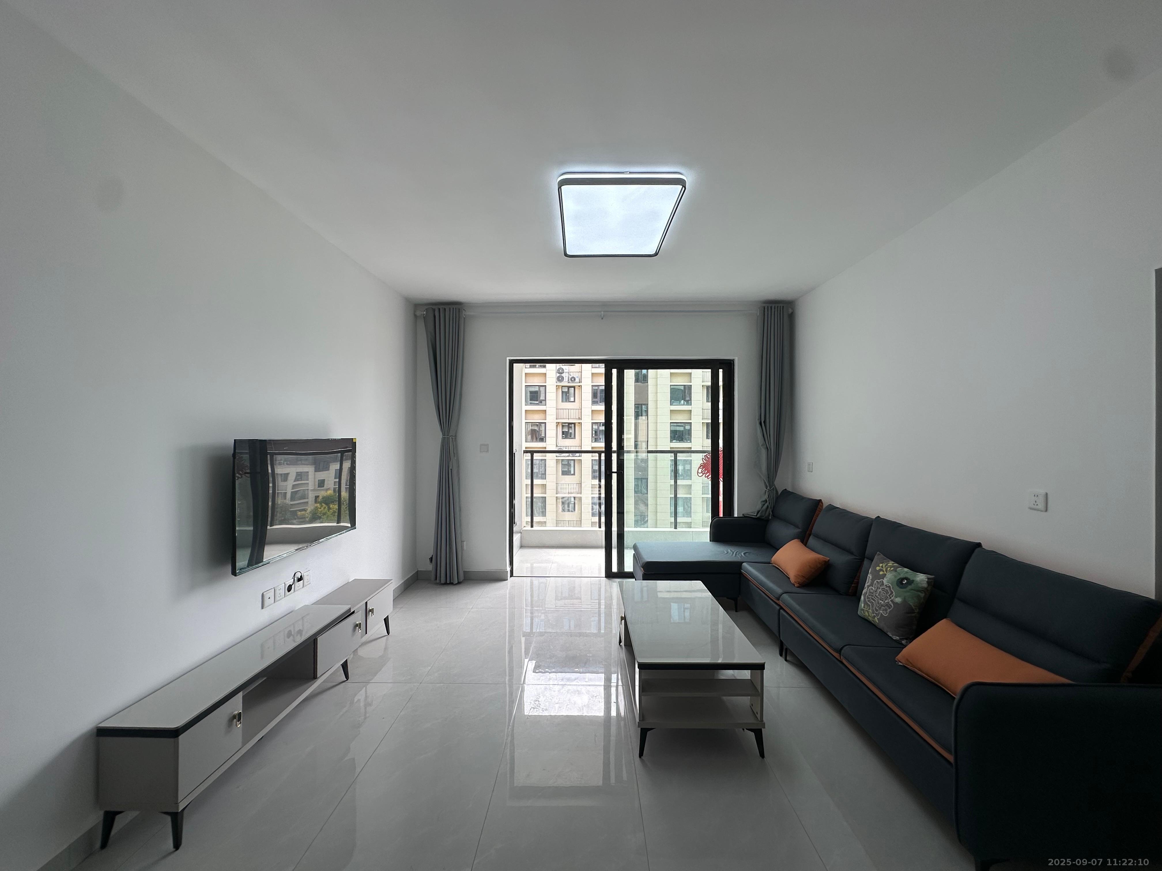 远洋红星天铂一期 4室2厅2卫 2900.0元/月 远洋红星天铂一期 4室2厅2卫 2900.0元/月室内图