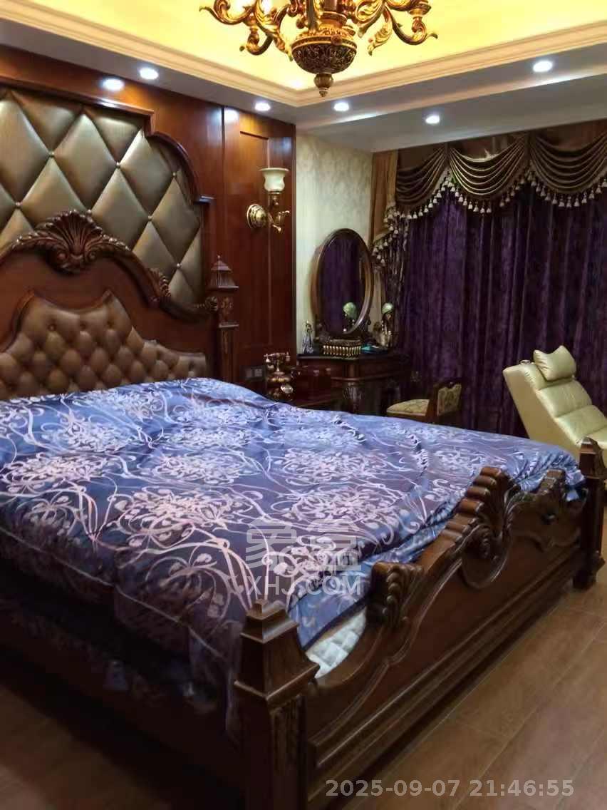 金色山庄  4室2厅2卫    4500.0元/月室内图