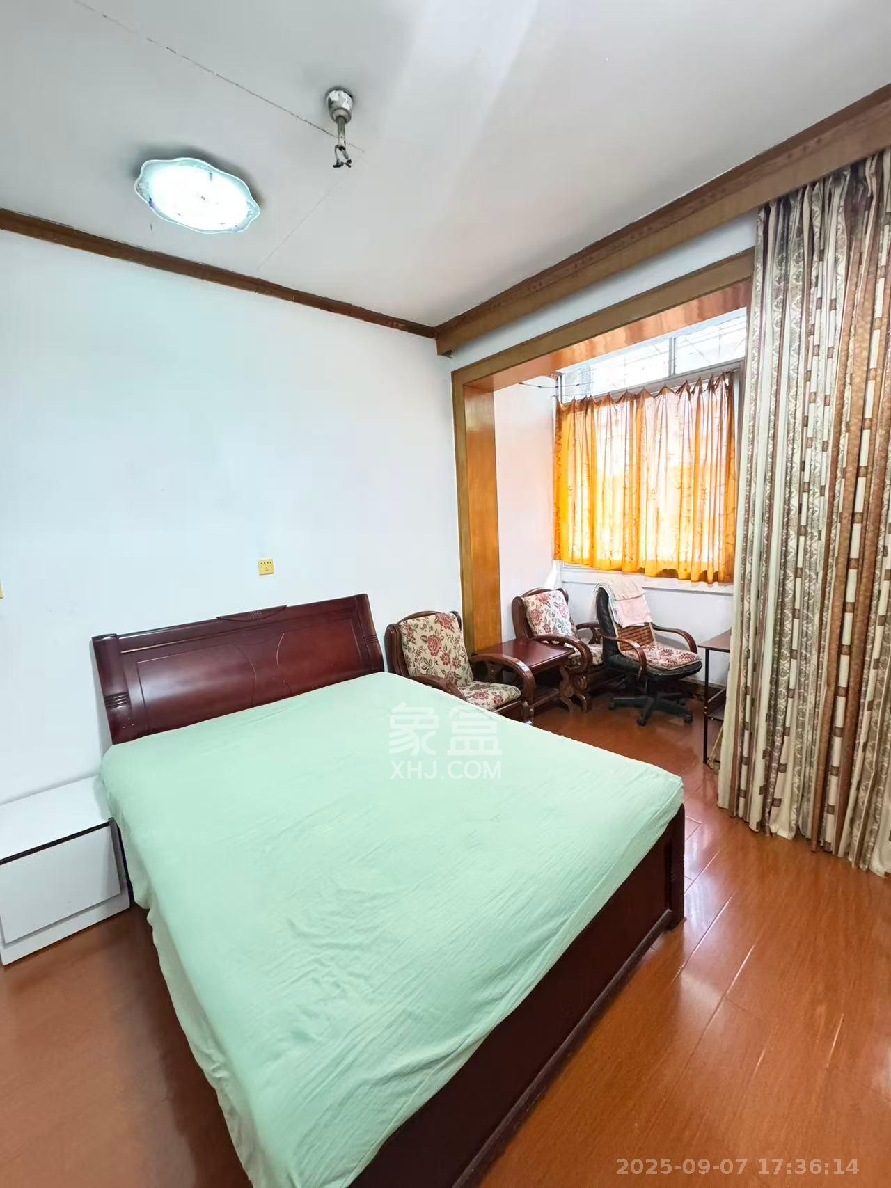 砂子塘社区  3室1厅1卫    1800.0元/月 砂子塘社区  3室1厅1卫    1800.0元/月室内图