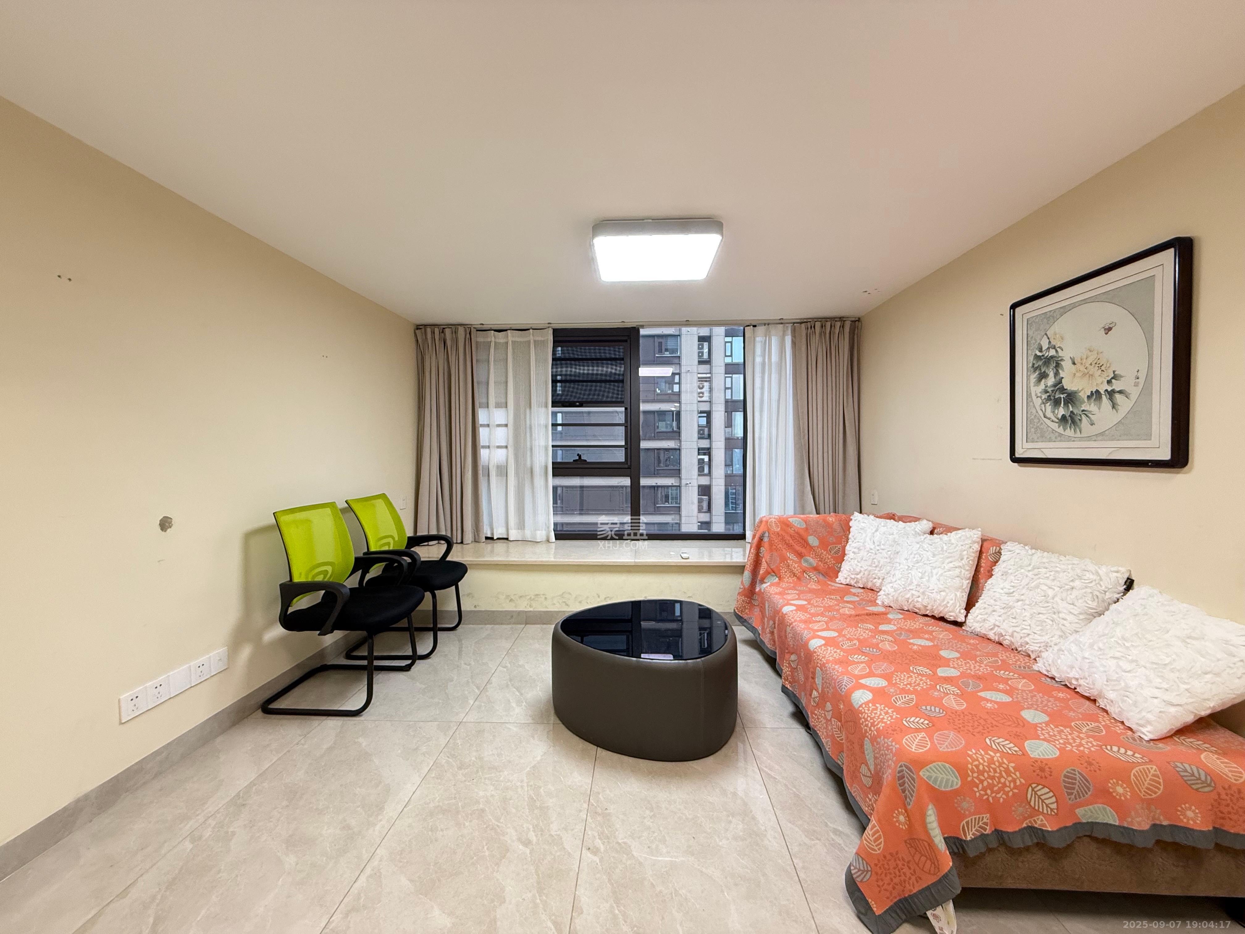 建发央玺(建发泱玺雅苑)  2室1厅1卫    2450.0元/月 建发央玺(建发泱玺雅苑)  2室1厅1卫    2450.0元/月室内图