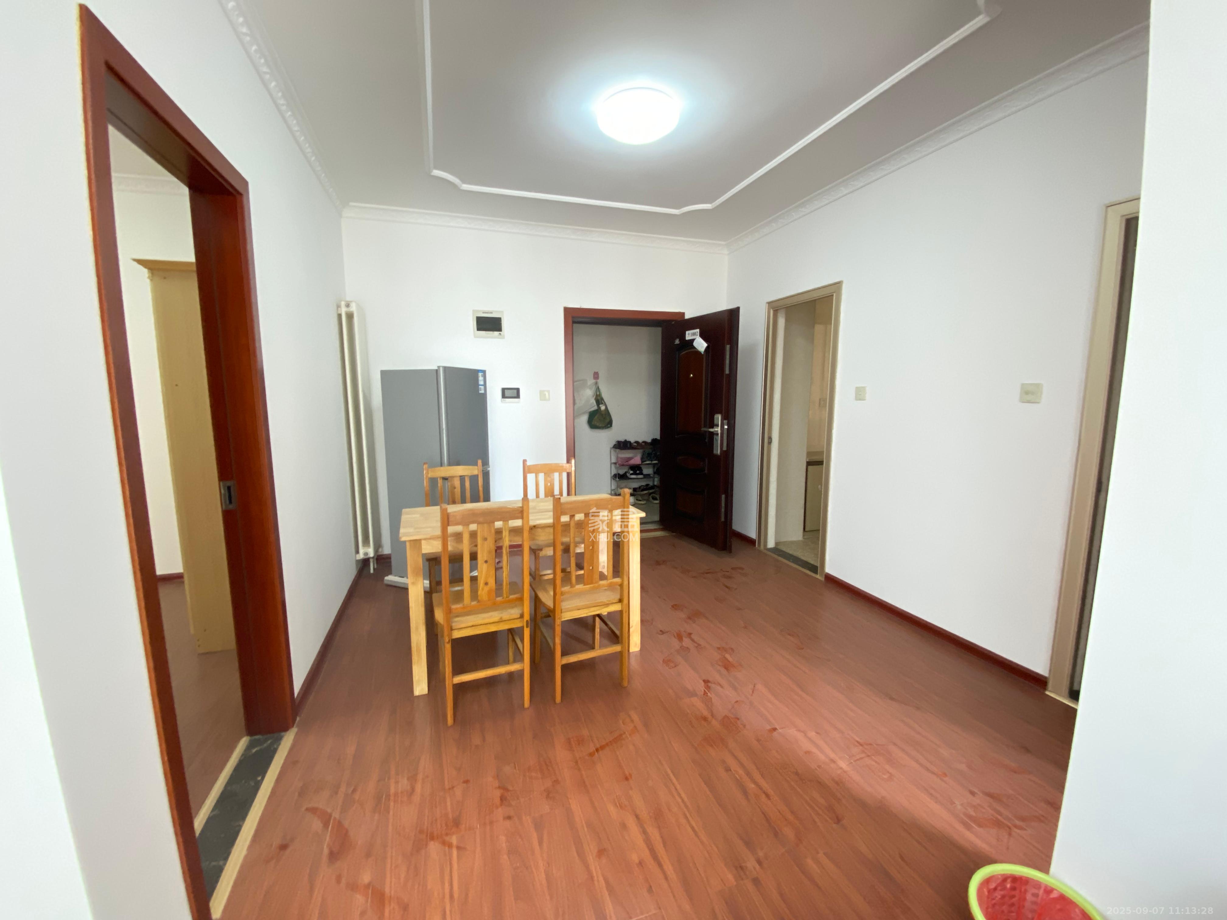 怡海星城 2室1厅1卫 2200.0元/月 怡海星城 2室1厅1卫 2200.0元/月室内图