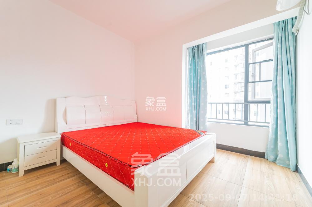 恒基凯旋门三期  3室2厅1卫    2500.0元/月室内图