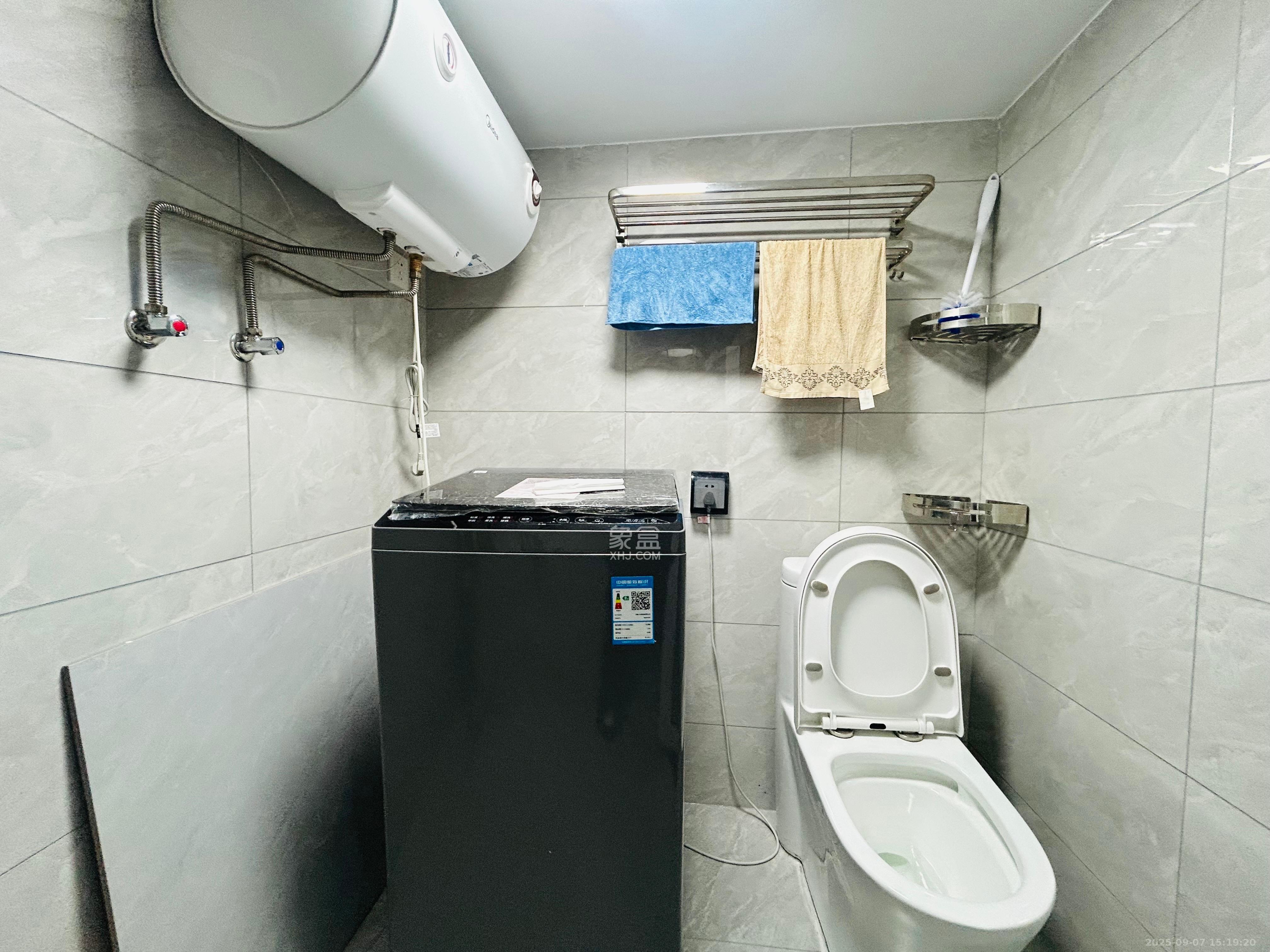 华润琨瑜府  2室1厅1卫    2200.0元/月室内图