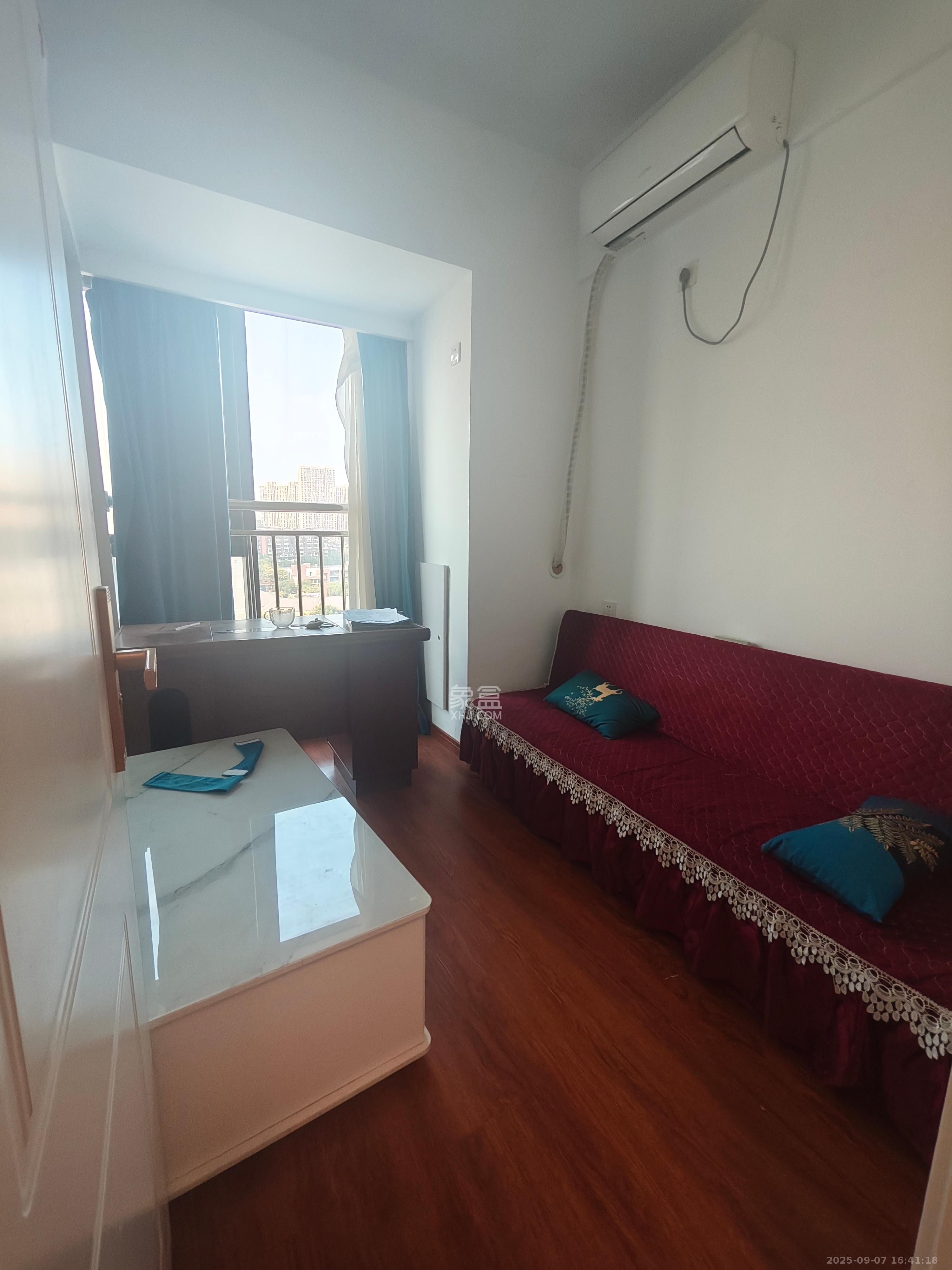 博长山水香颐  1室0厅0卫    1350.0元/月 博长山水香颐  1室0厅0卫    1350.0元/月室内图