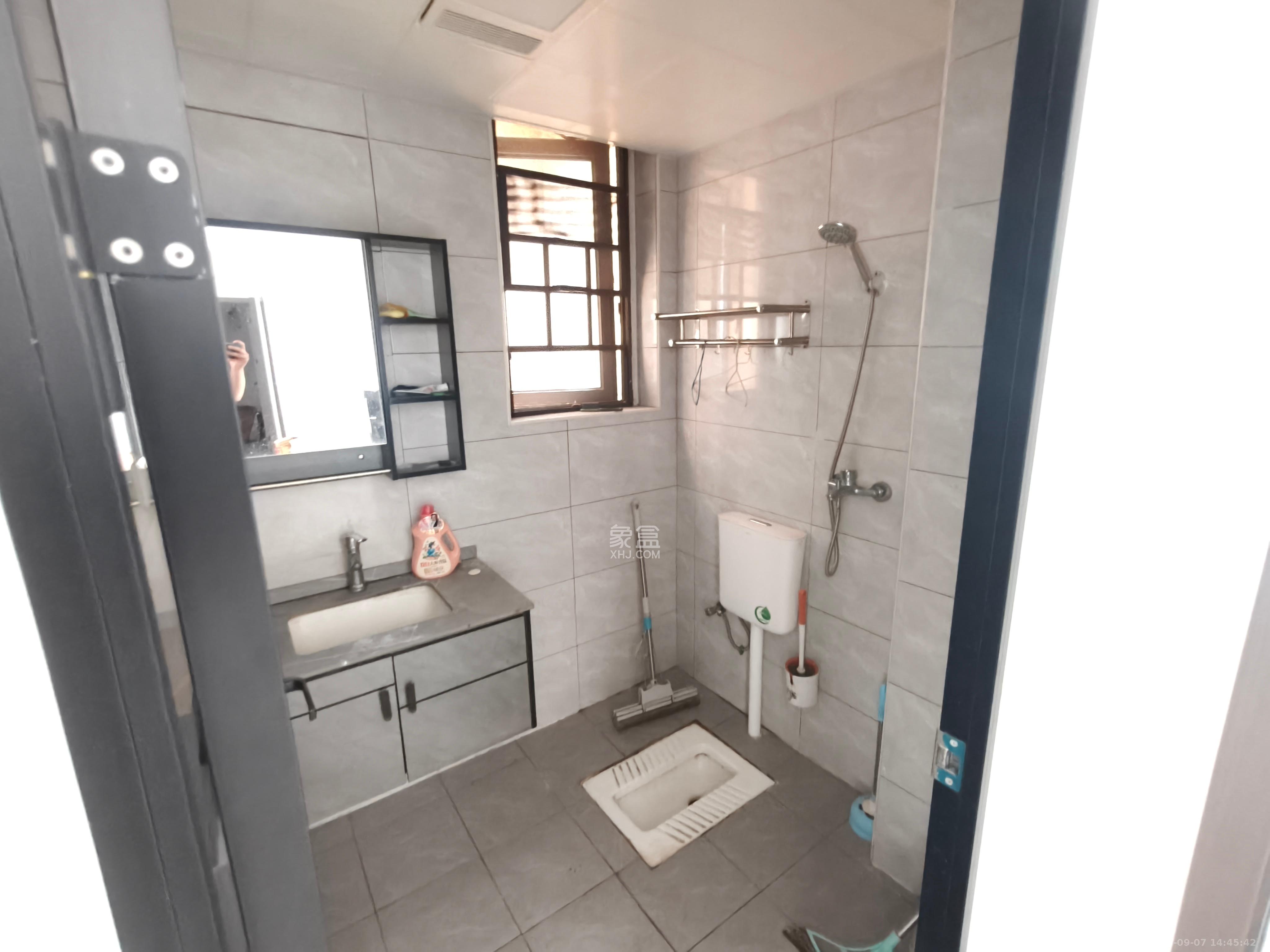 明昇壹城(明昇时代广场)二期 3室2厅2卫 2300.0元/月 明昇壹城(明昇时代广场)二期 3室2厅2卫 2300.0元/月室内图