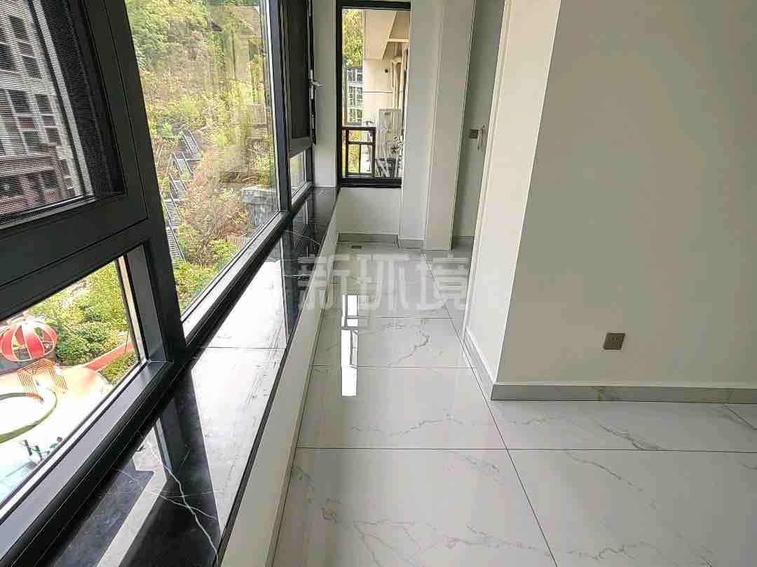 福天中央公馆  3室2厅2卫    2100.0元/月 福天中央公馆  3室2厅2卫    2100.0元/月室内图