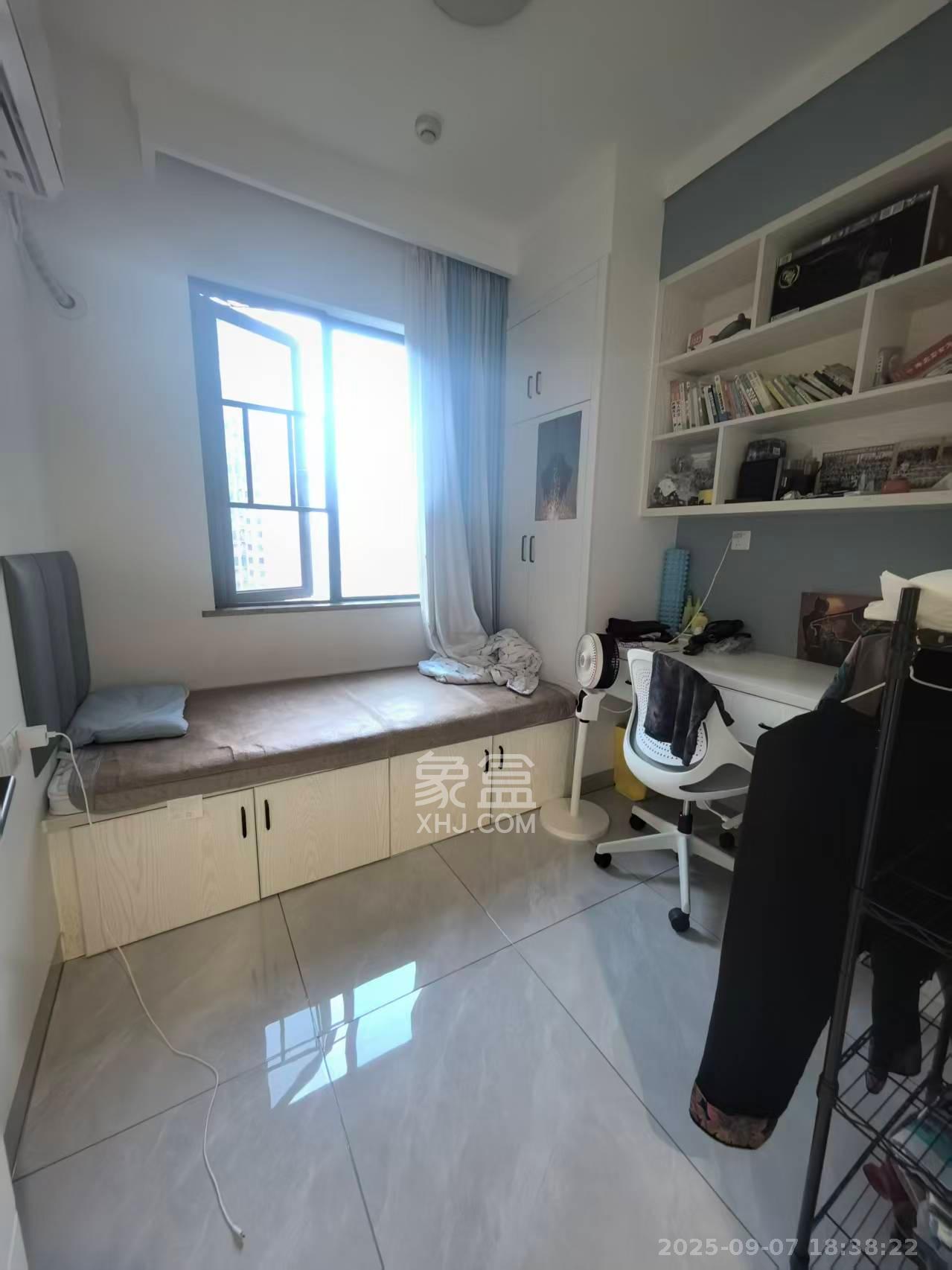 中建梅溪湖中心  3室2厅2卫    3800.0元/月 中建梅溪湖中心  3室2厅2卫    3800.0元/月室内图1