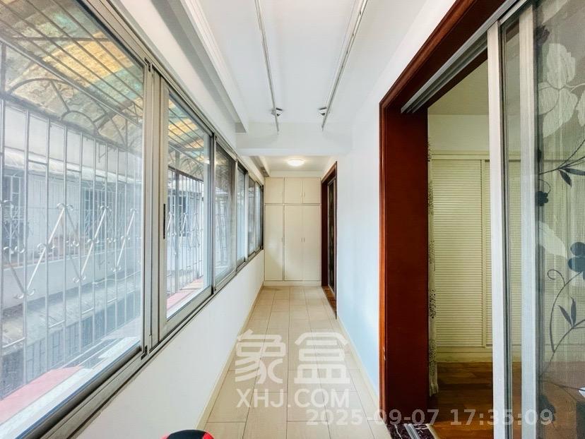 鸿园小区 3室1厅1卫 3300.0元/月 鸿园小区 3室1厅1卫 3300.0元/月室内图