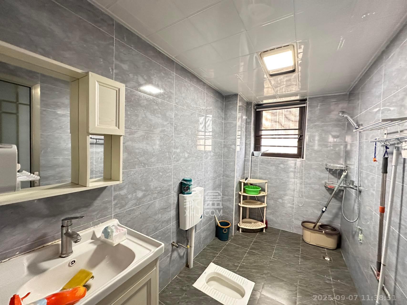 明昇壹城（明昇时代广场）二期  4室2厅3卫    3100.0元/月室内图