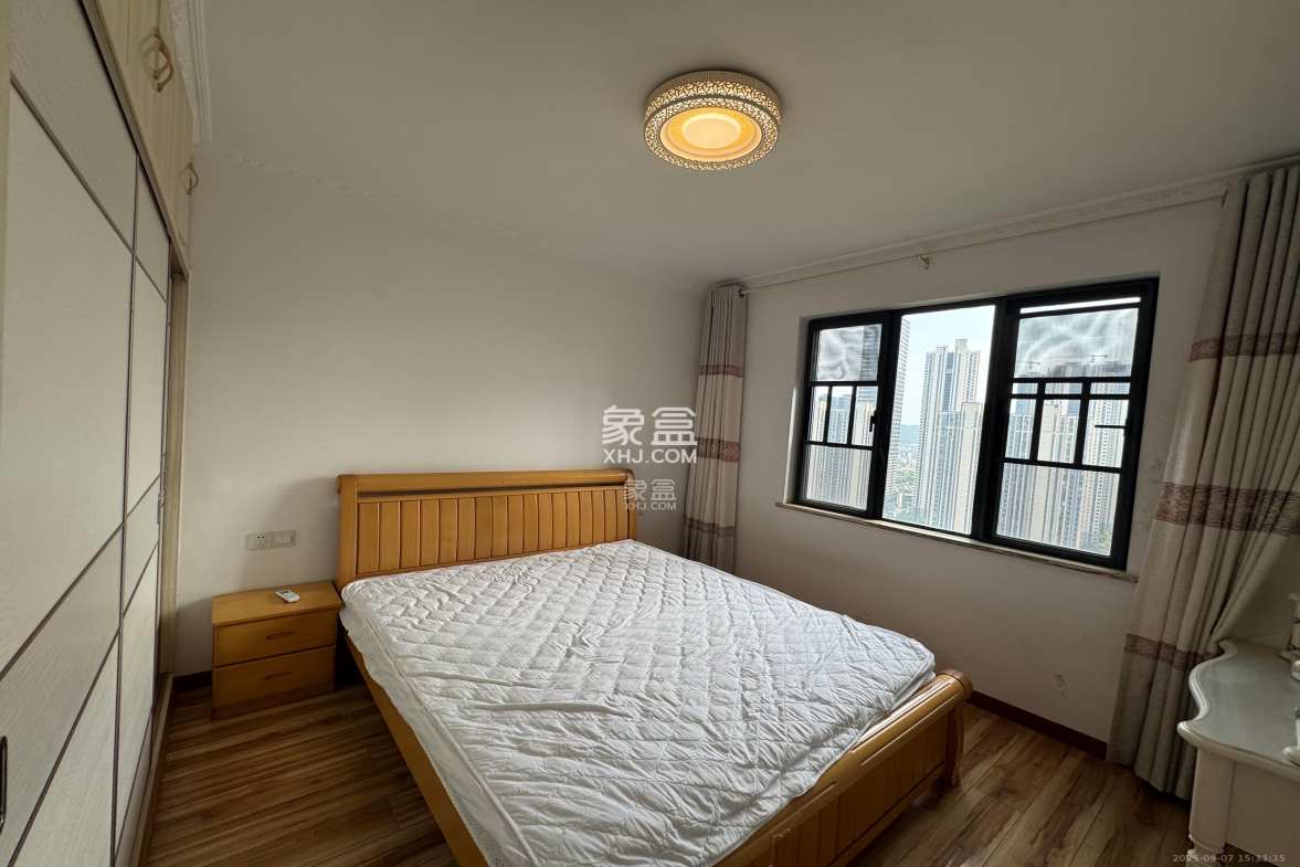 中国铁建梅溪青秀一期 3室2厅1卫 2600.0元/月 中国铁建梅溪青秀一期 3室2厅1卫 2600.0元/月室内图