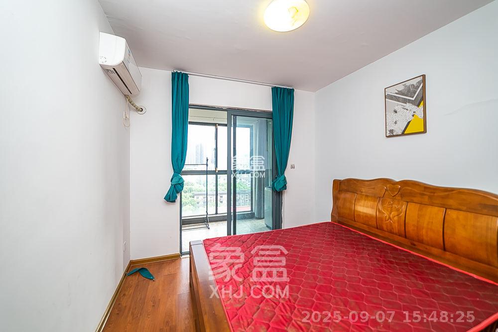 荣盛花语书苑 3室1厅1卫 2800.0元/月 荣盛花语书苑 3室1厅1卫 2800.0元/月室内图