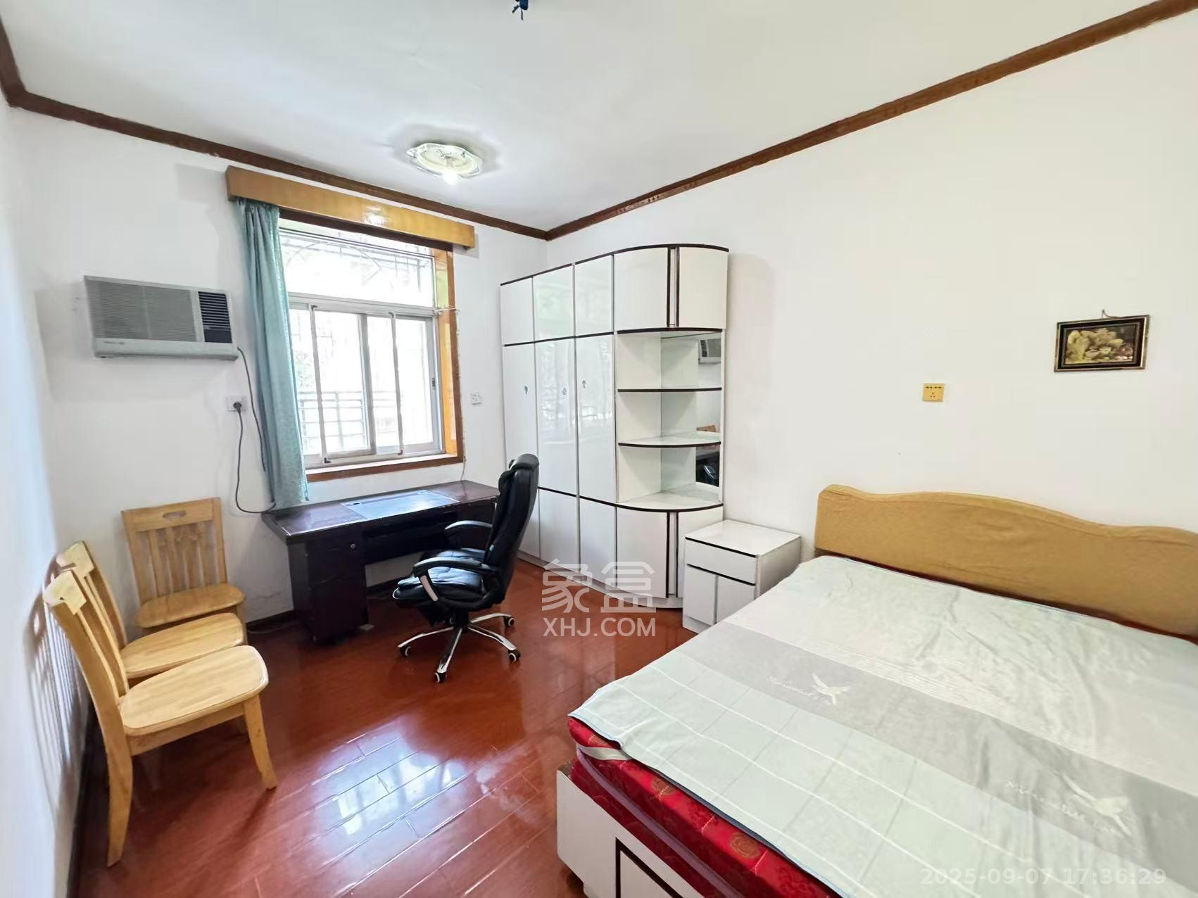 砂子塘社区  3室1厅1卫    1800.0元/月 砂子塘社区  3室1厅1卫    1800.0元/月室内图