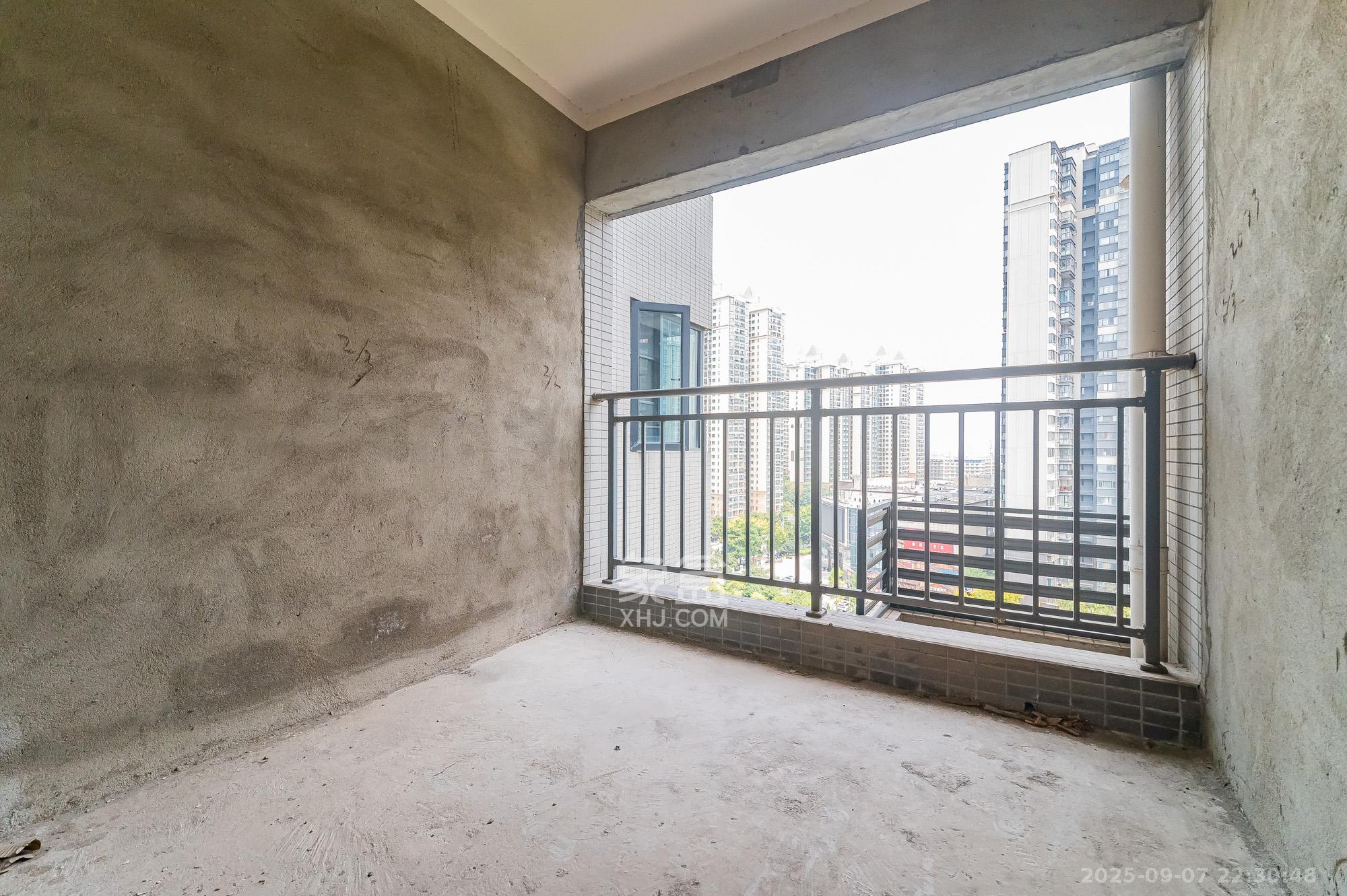 恒基凯旋门三期  3室2厅1卫    71.8万其他