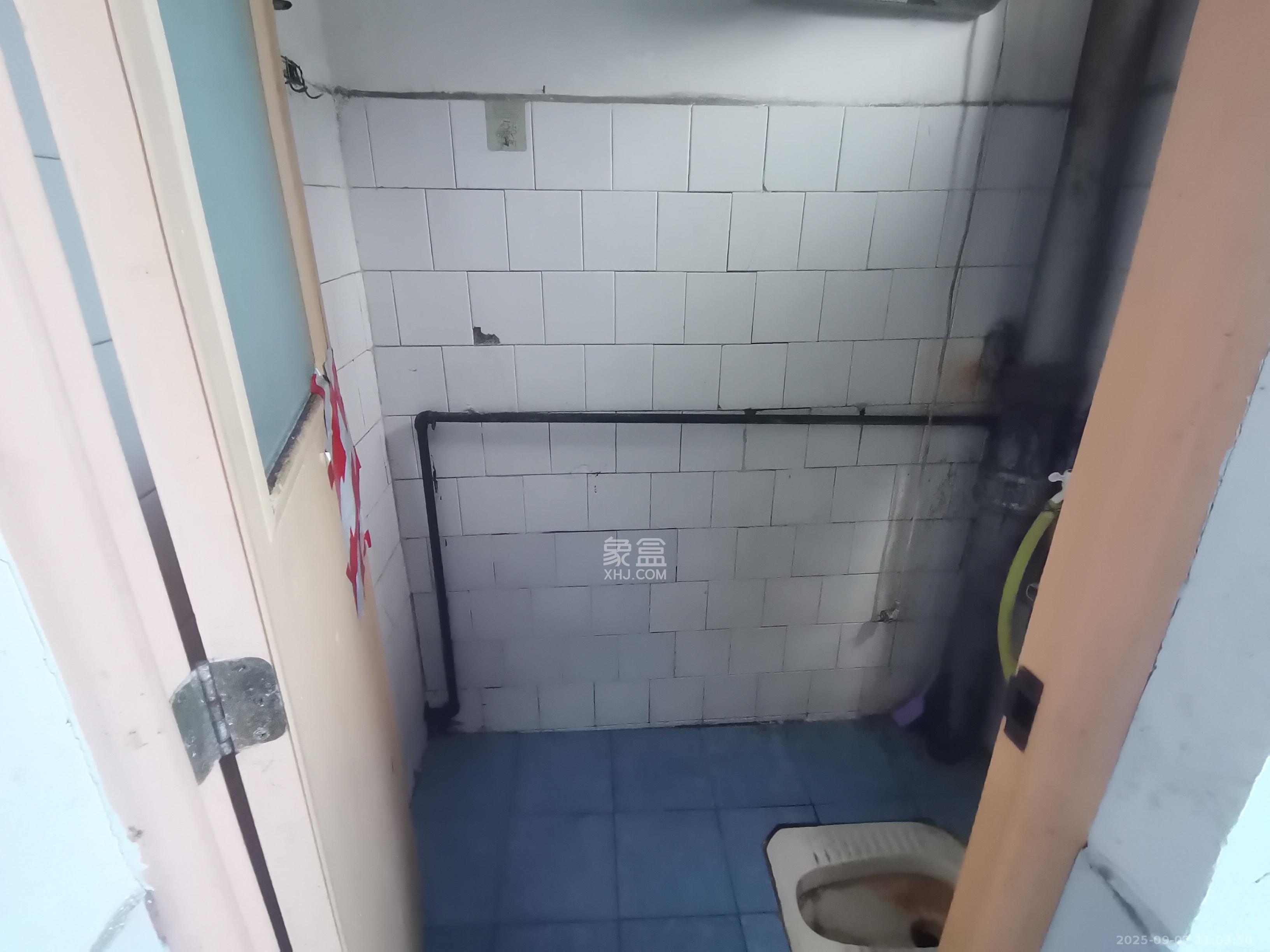 桂花二村  2室1厅1卫    1100.0元/月室内图