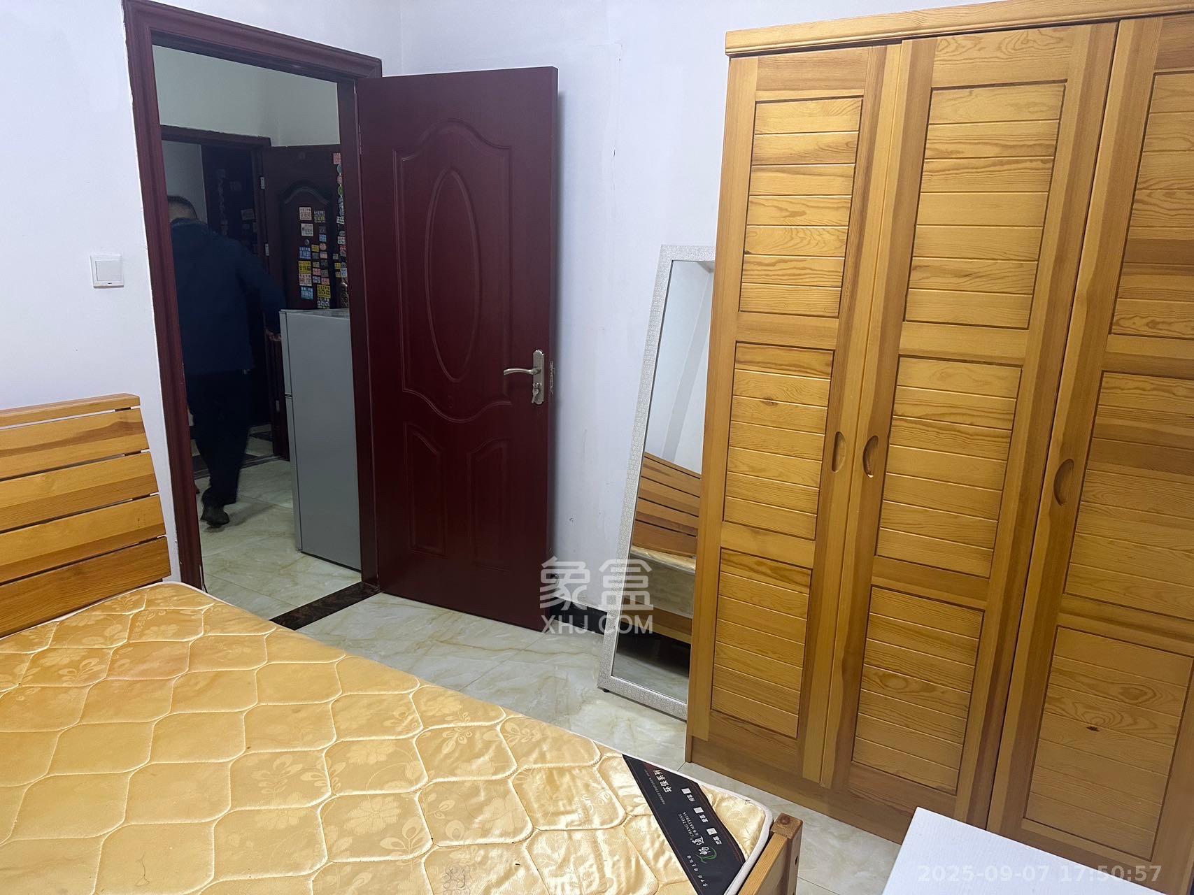 振业城一期  1室1厅1卫    1250.0元/月室内图