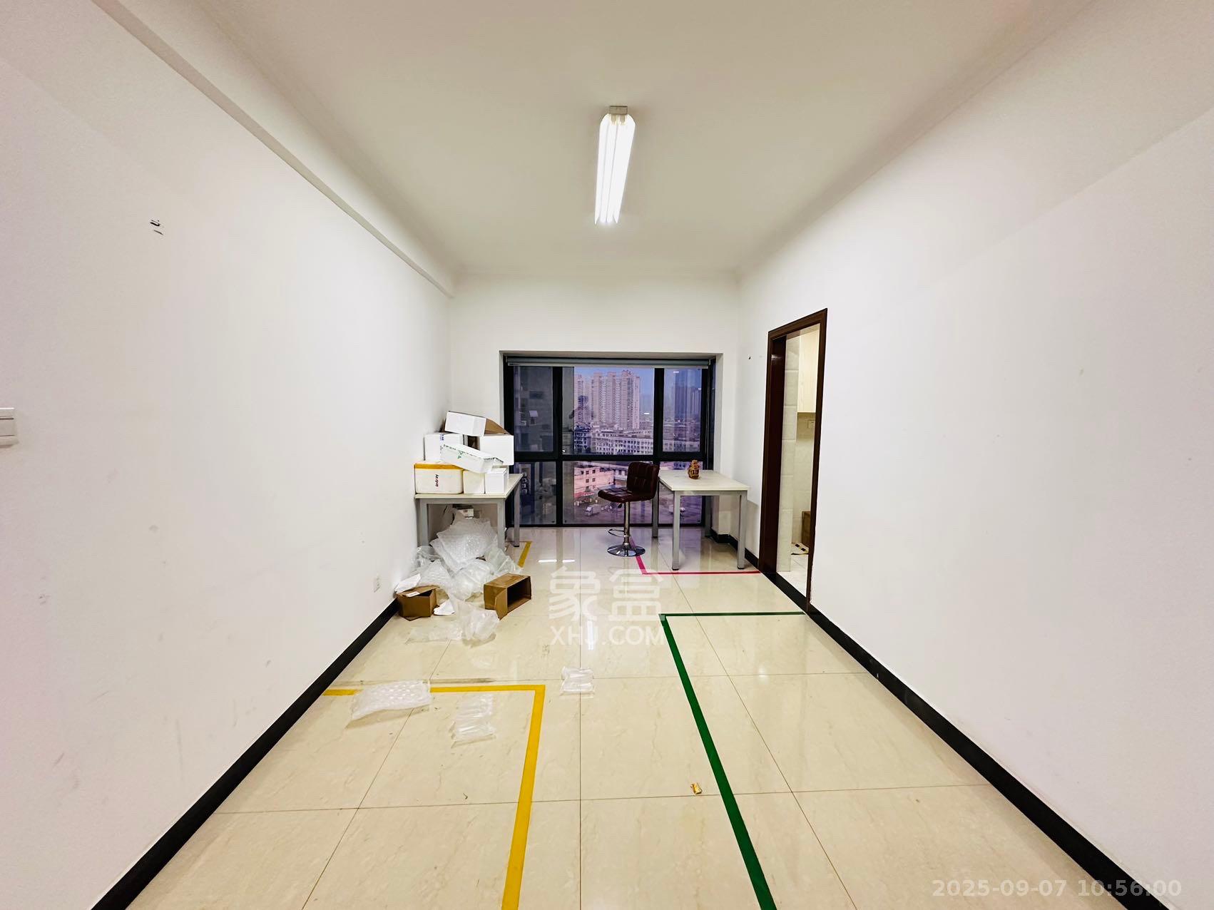 建安新商汇 2室1厅1卫 4500.0元/月 建安新商汇 2室1厅1卫 4500.0元/月室内图