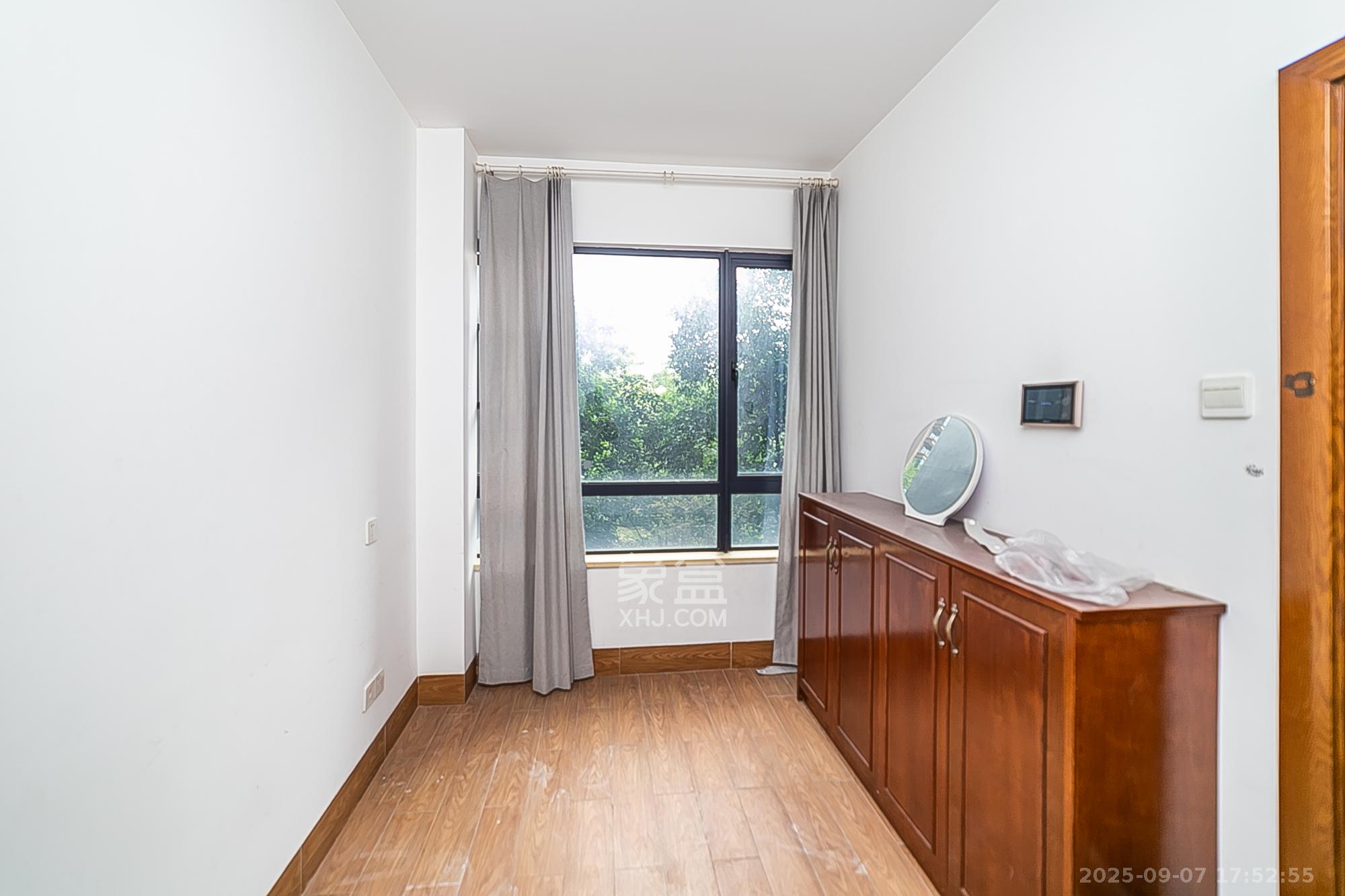 荣悦台  3室2厅2卫    170.0万其他