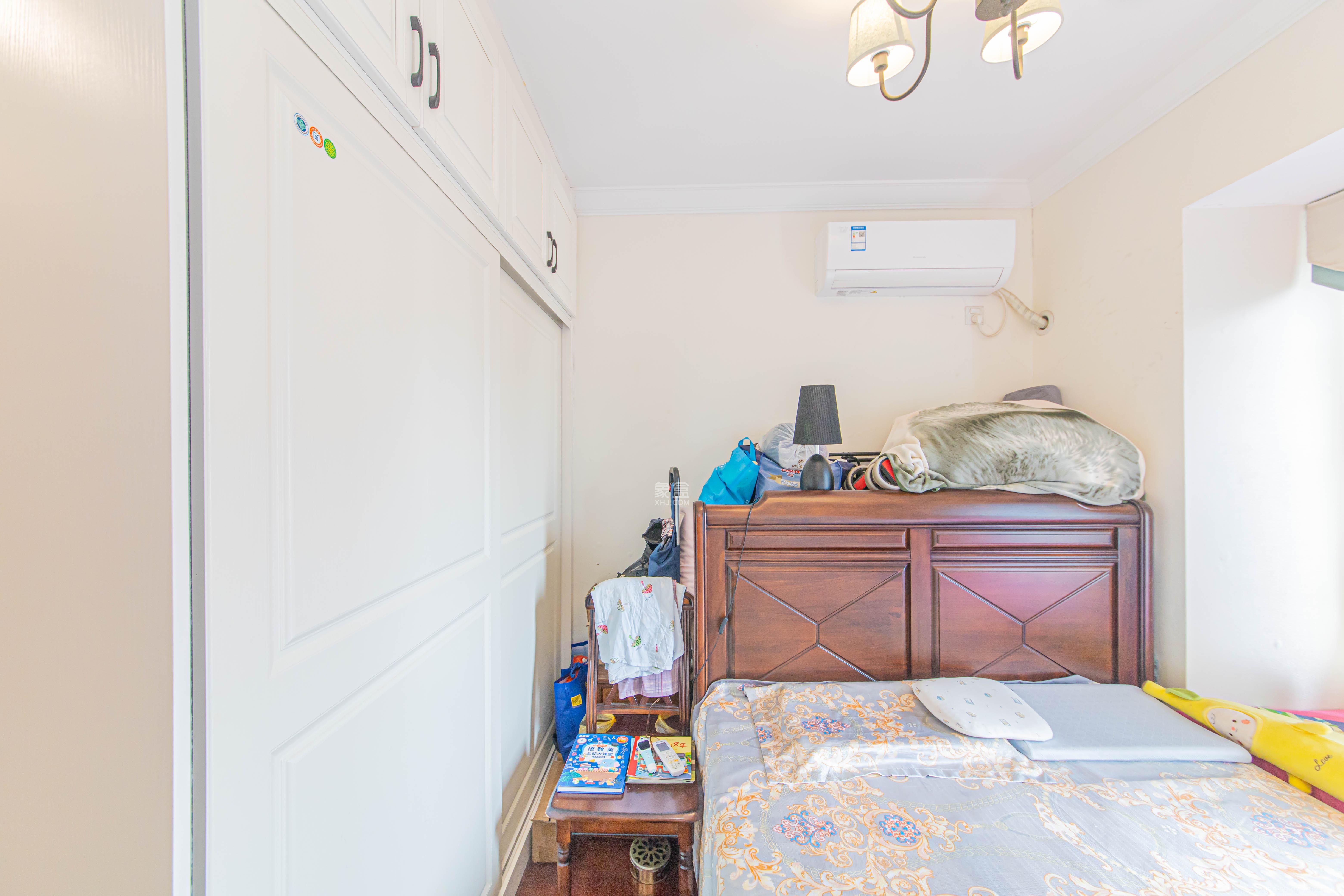 中海新城熙岸(中信新城五期) 3室2厅2卫 92.5万 中海新城熙岸(中信新城五期) 3室2厅2卫 92.5万卧室