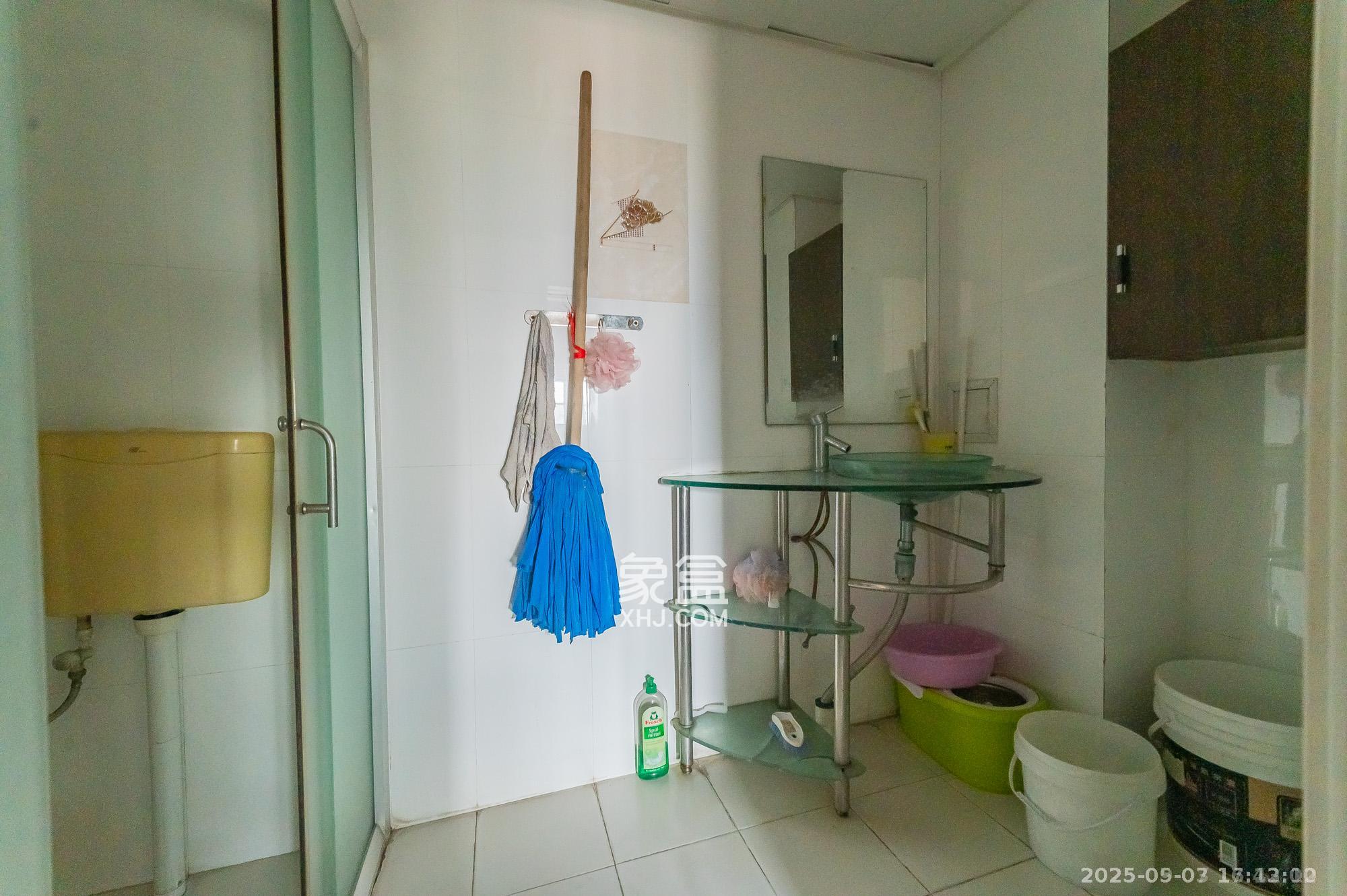 开源鑫阁 4室2厅2卫 2500.0元/月 开源鑫阁 4室2厅2卫 2500.0元/月室内图