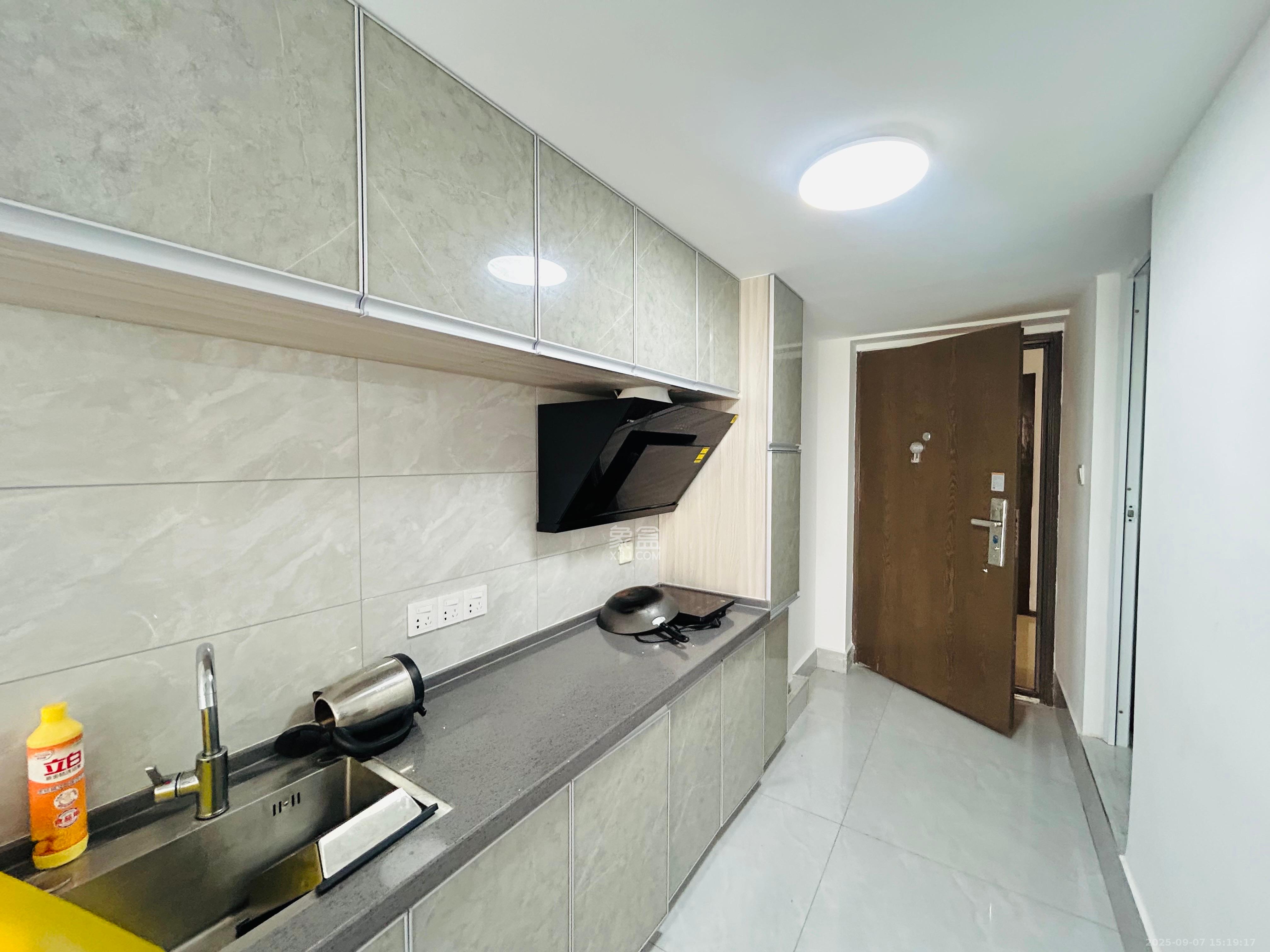 华润琨瑜府  2室1厅1卫    2200.0元/月室内图