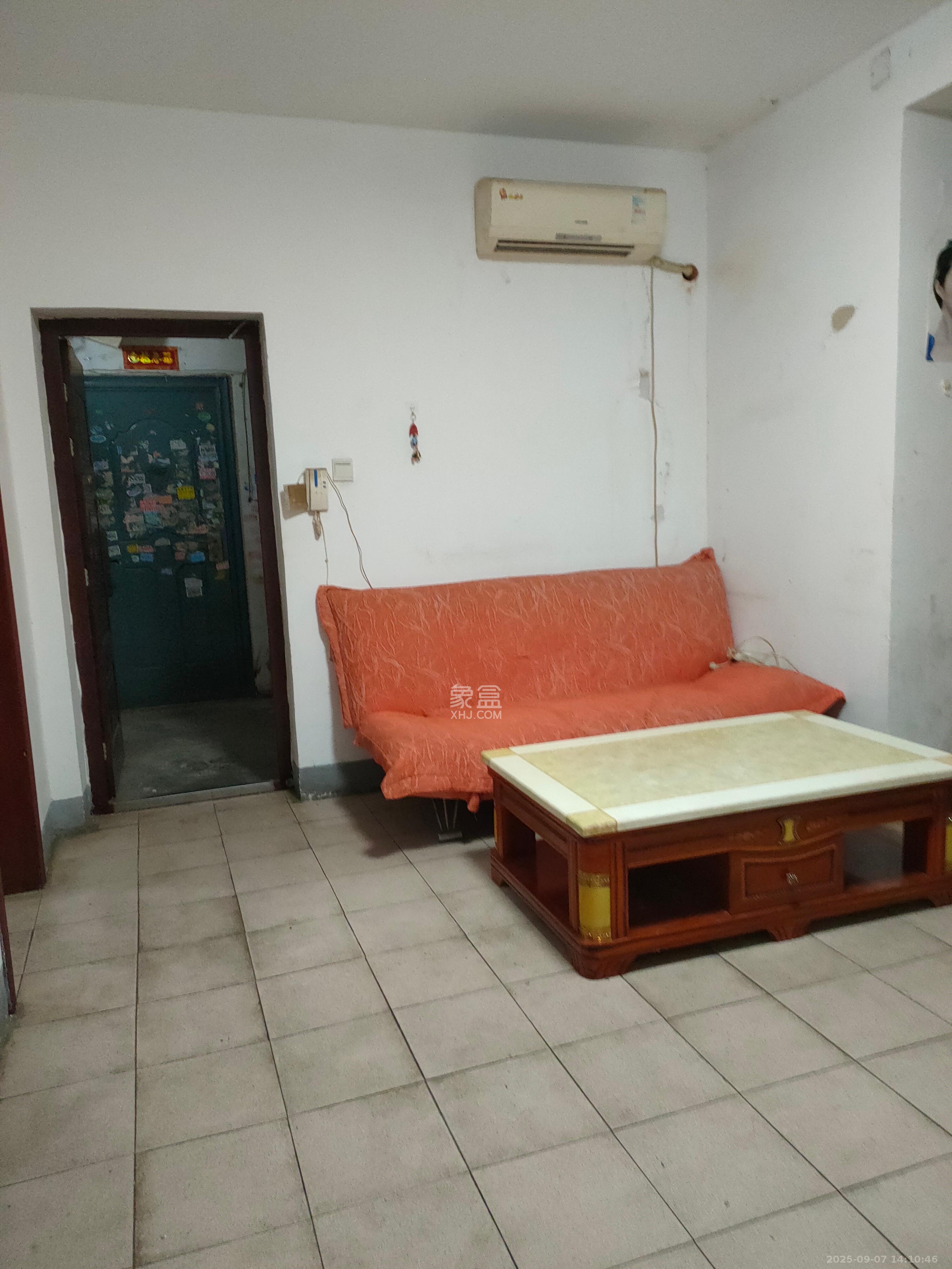 杨家山卫生局宿舍  2室2厅1卫    900.0元/月 杨家山卫生局宿舍  2室2厅1卫    900.0元/月室内图