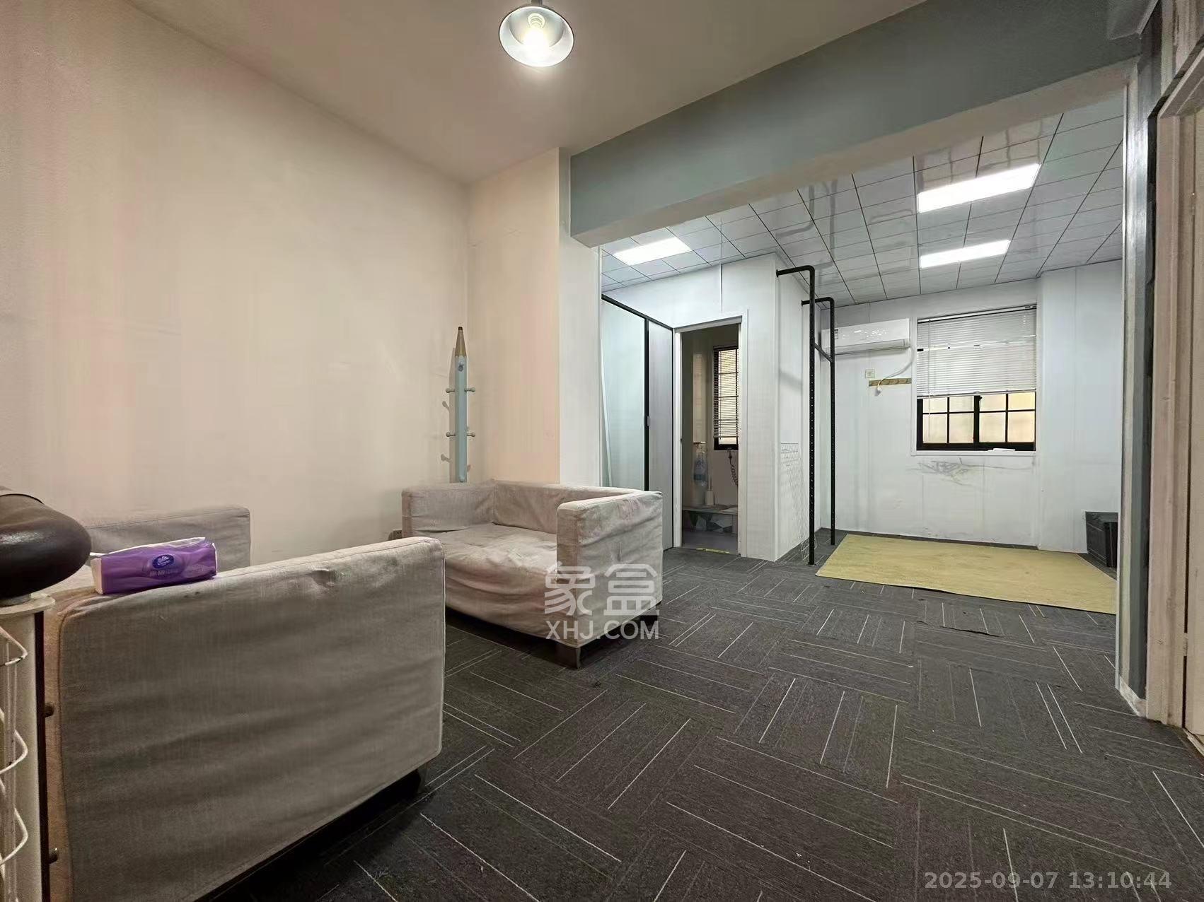 富兴金地大厦  1室0厅0卫    4500.0元/月室内图