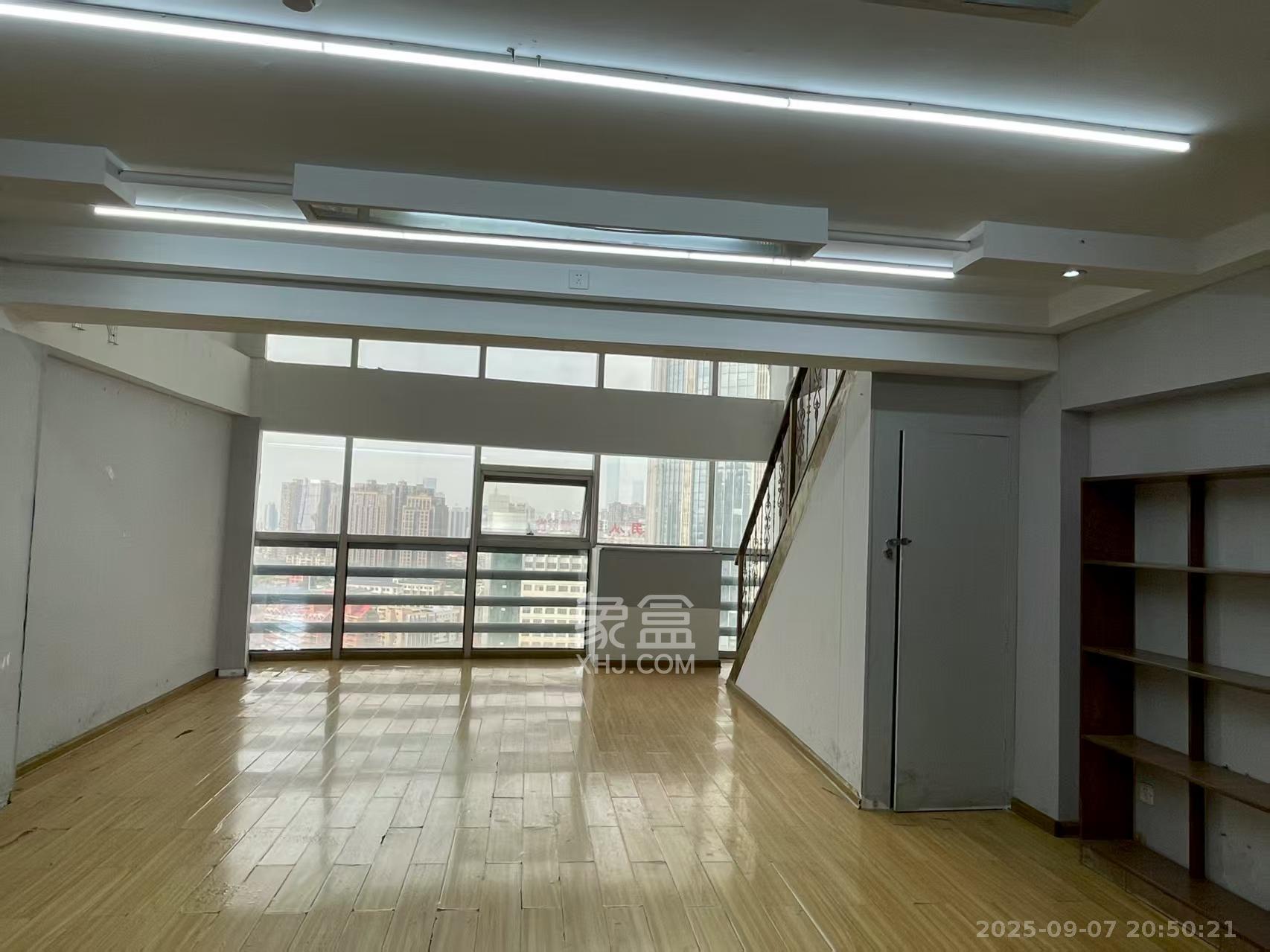 城市快线（新建大厦）  1室2厅1卫    2500.0元/月室内图