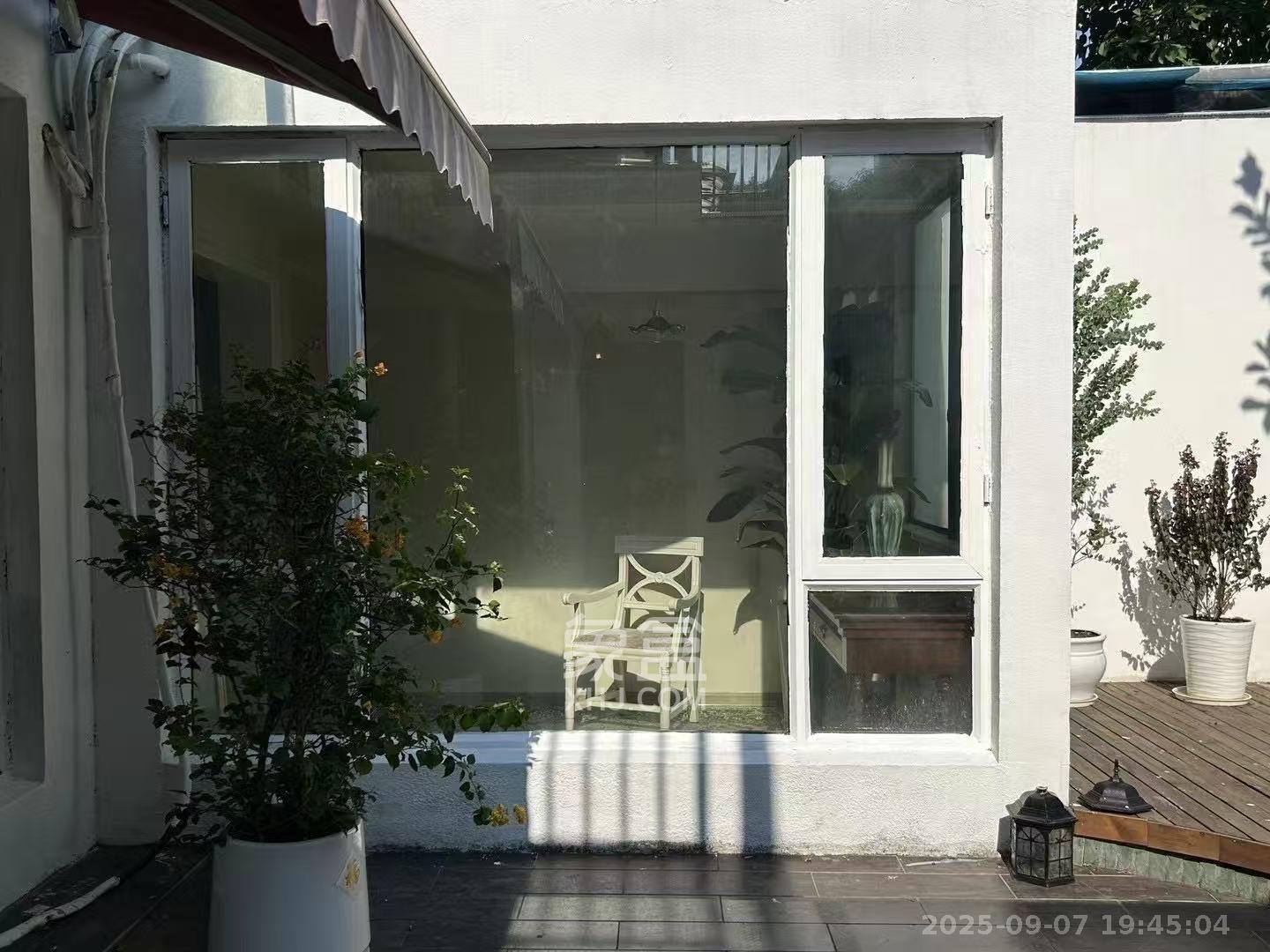 万科城 4室2厅2卫 7300.0元/月 万科城 4室2厅2卫 7300.0元/月室内图