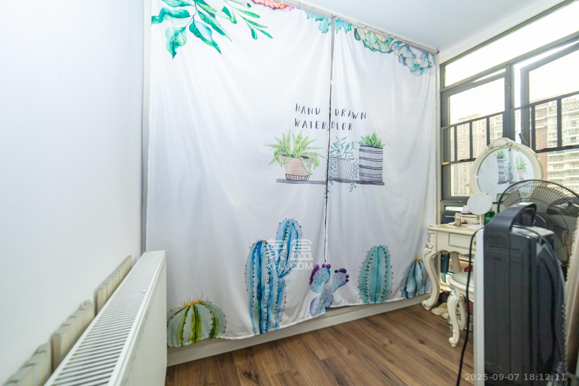 恒基凯旋门一二期  5室2厅2卫    158.0万 恒基凯旋门一二期  5室2厅2卫    158.0万卧室