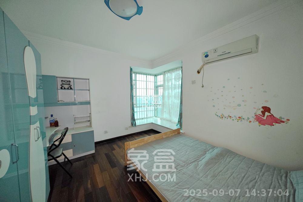 名都花园  3室2厅2卫   2800.00元/月室内图