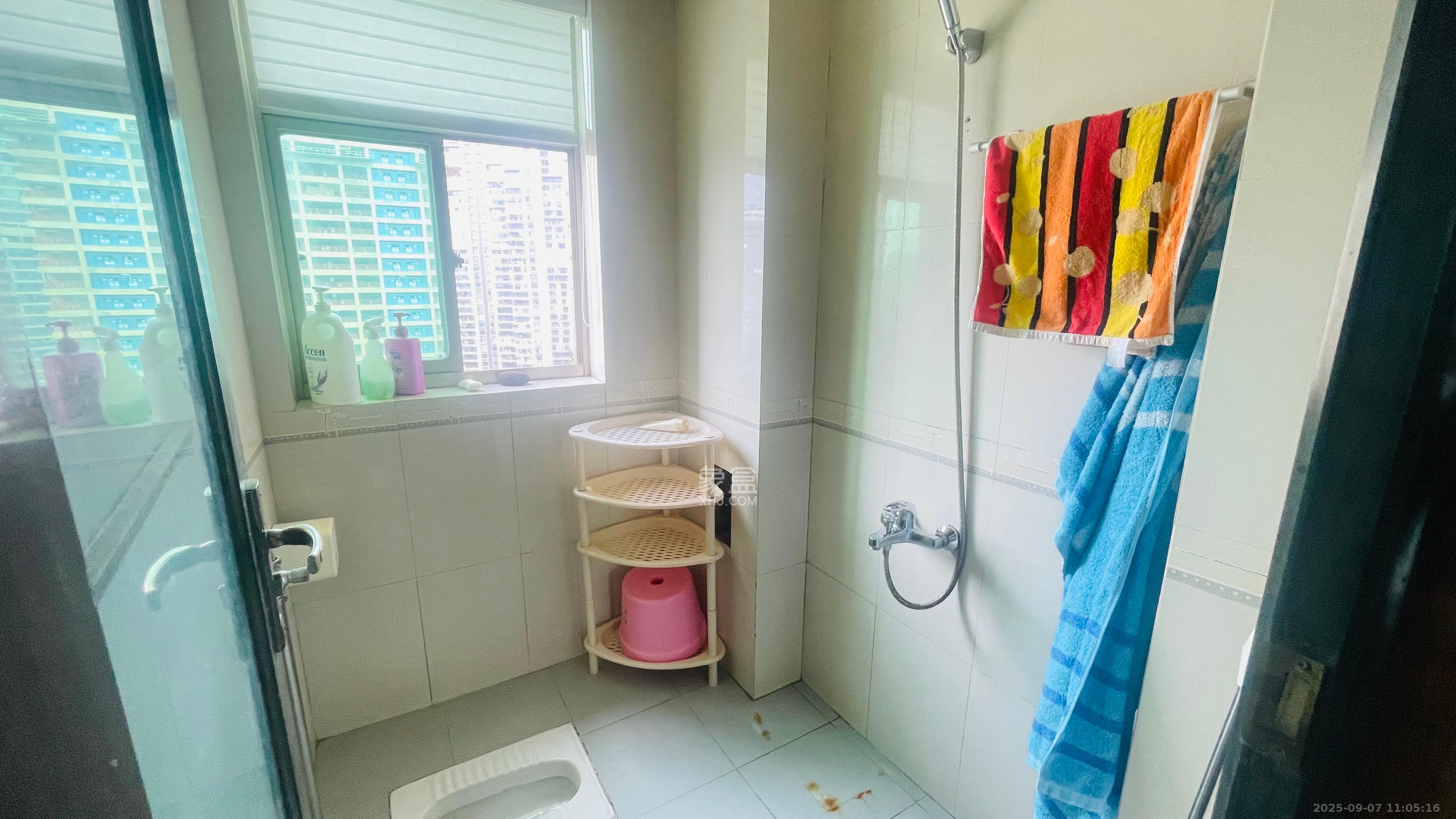 莲湖大厦  1室0厅0卫    2600.0元/月室内图