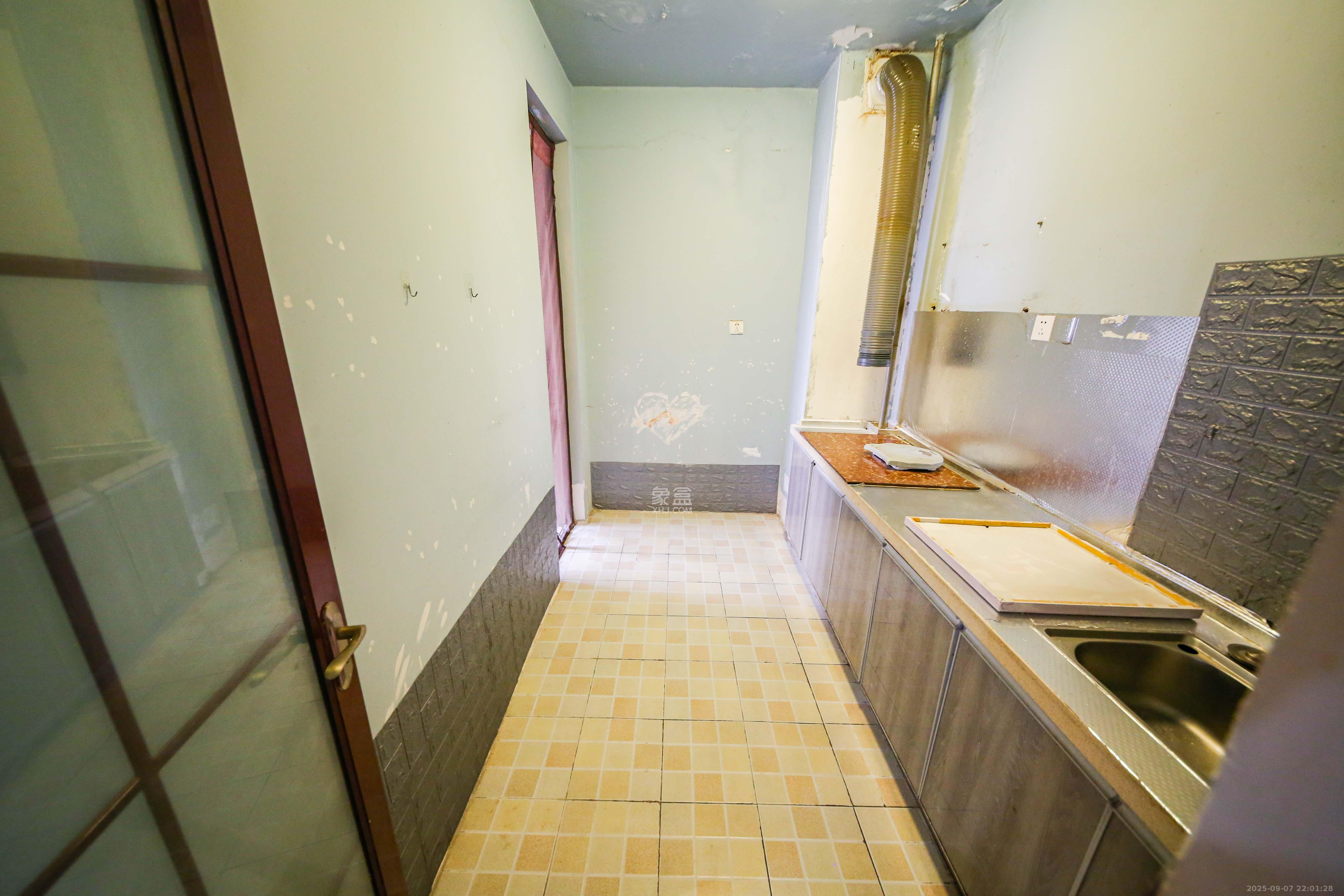 文景领秀  2室2厅1卫    69.9万厨房