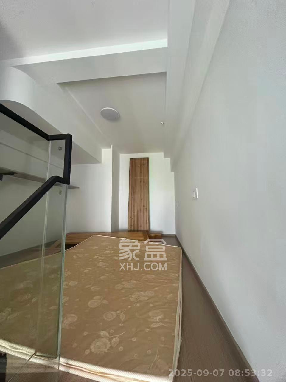 新长海尚都国际(海坤美寓) 1室1厅1卫 1600.0元/月 新长海尚都国际(海坤美寓) 1室1厅1卫 1600.0元/月室内图