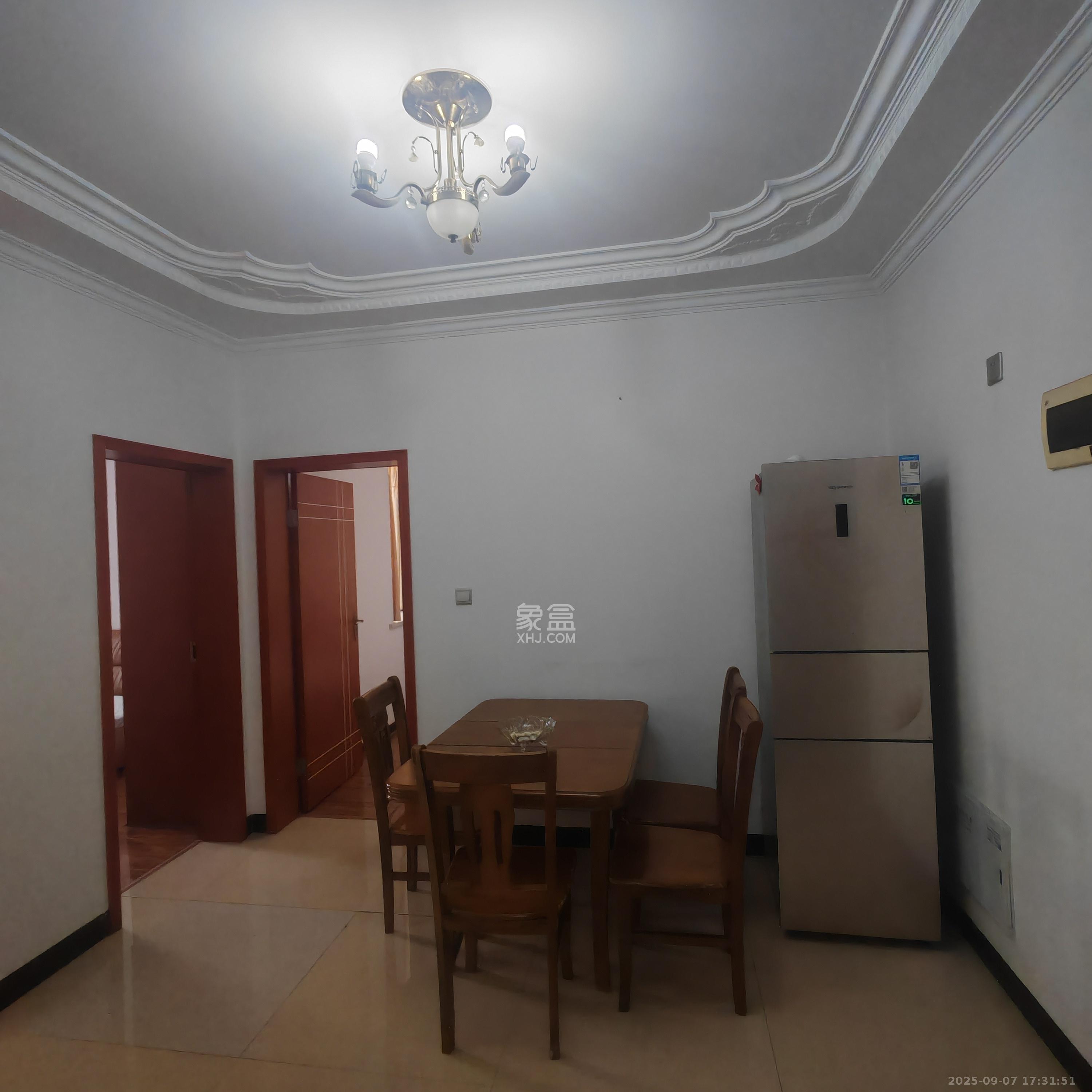 洋湖景园  2室1厅1卫    2100.0元/月 洋湖景园  2室1厅1卫    2100.0元/月室内图