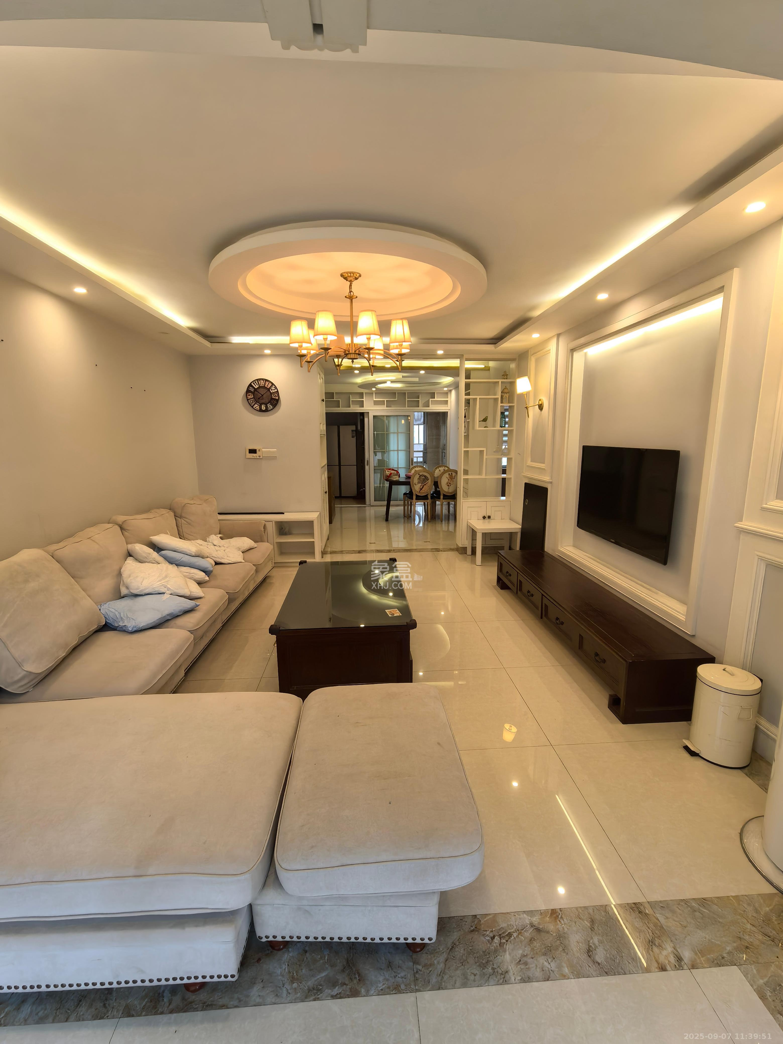 丽发新城  3室2厅2卫    2500.0元/月 丽发新城  3室2厅2卫    2500.0元/月室内图