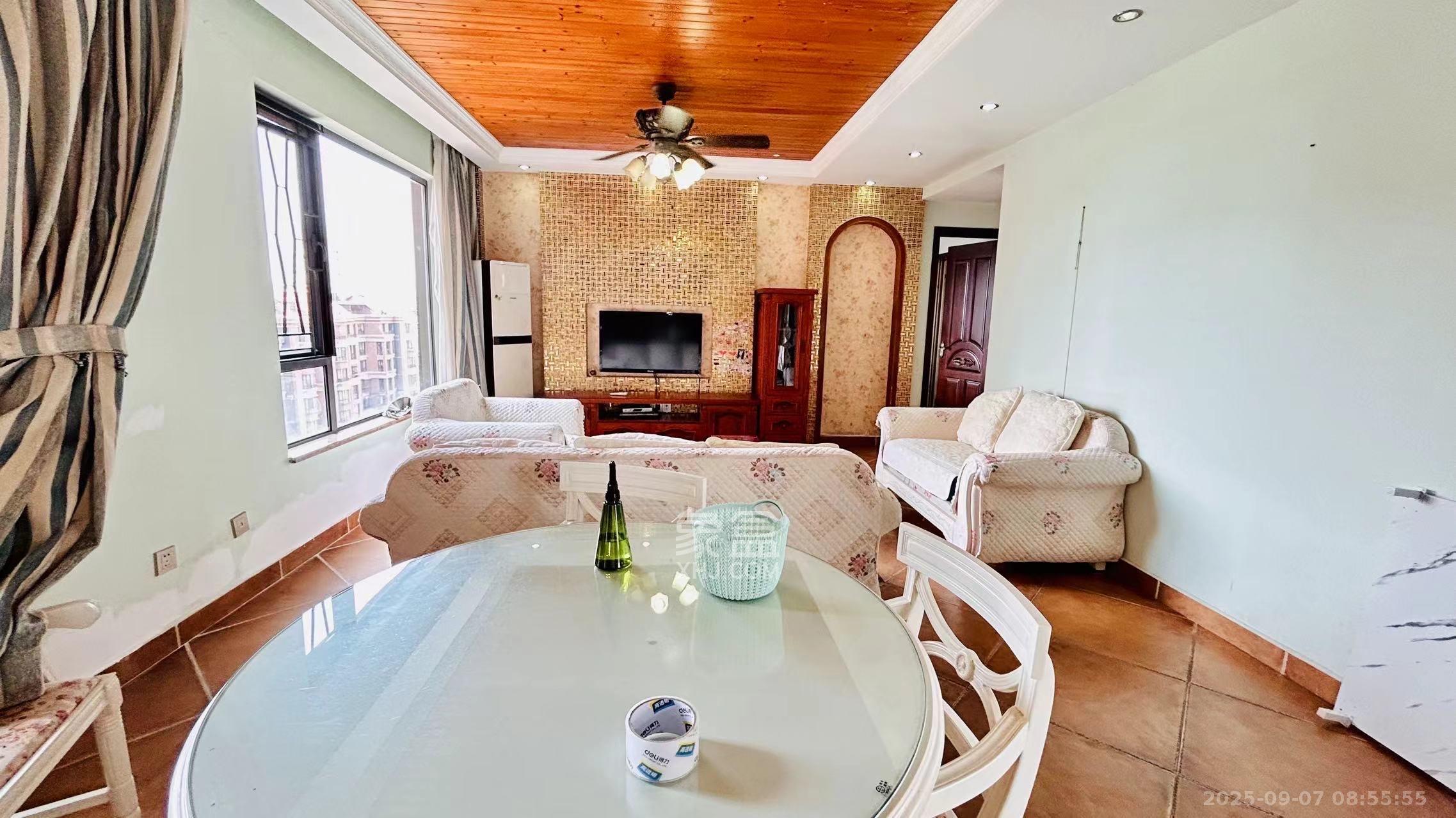 华润凤凰城二期 3室1厅2卫 2300.0元/月 华润凤凰城二期 3室1厅2卫 2300.0元/月室内图