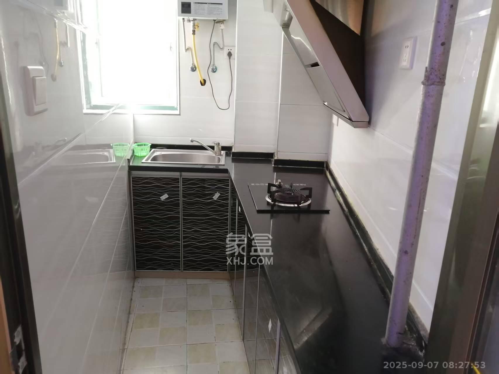 湖韵佳苑  1室1厅1卫    1300.0元/月室内图