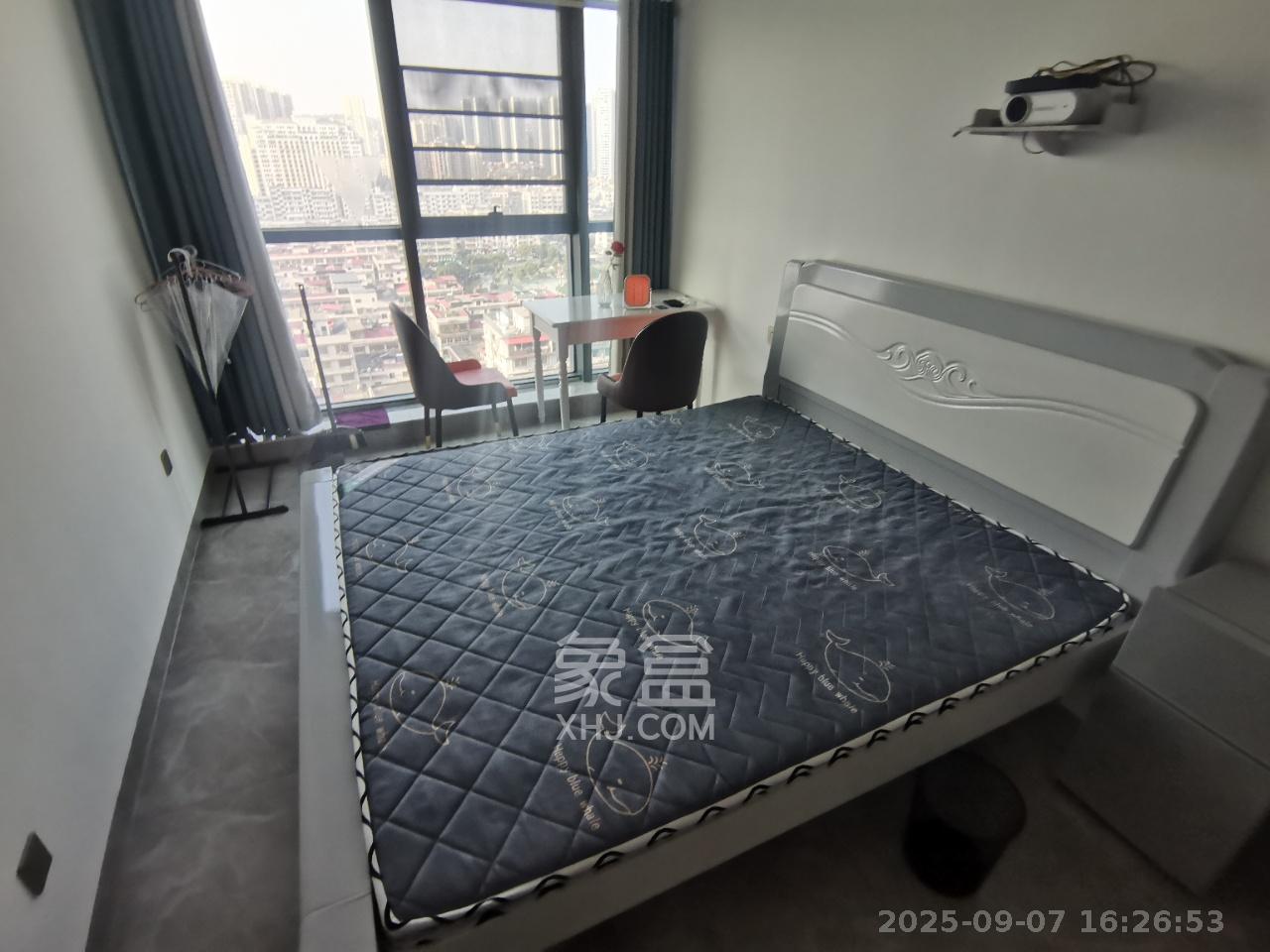 洋湖时代  1室1厅1卫    1200.0元/月 洋湖时代  1室1厅1卫    1200.0元/月