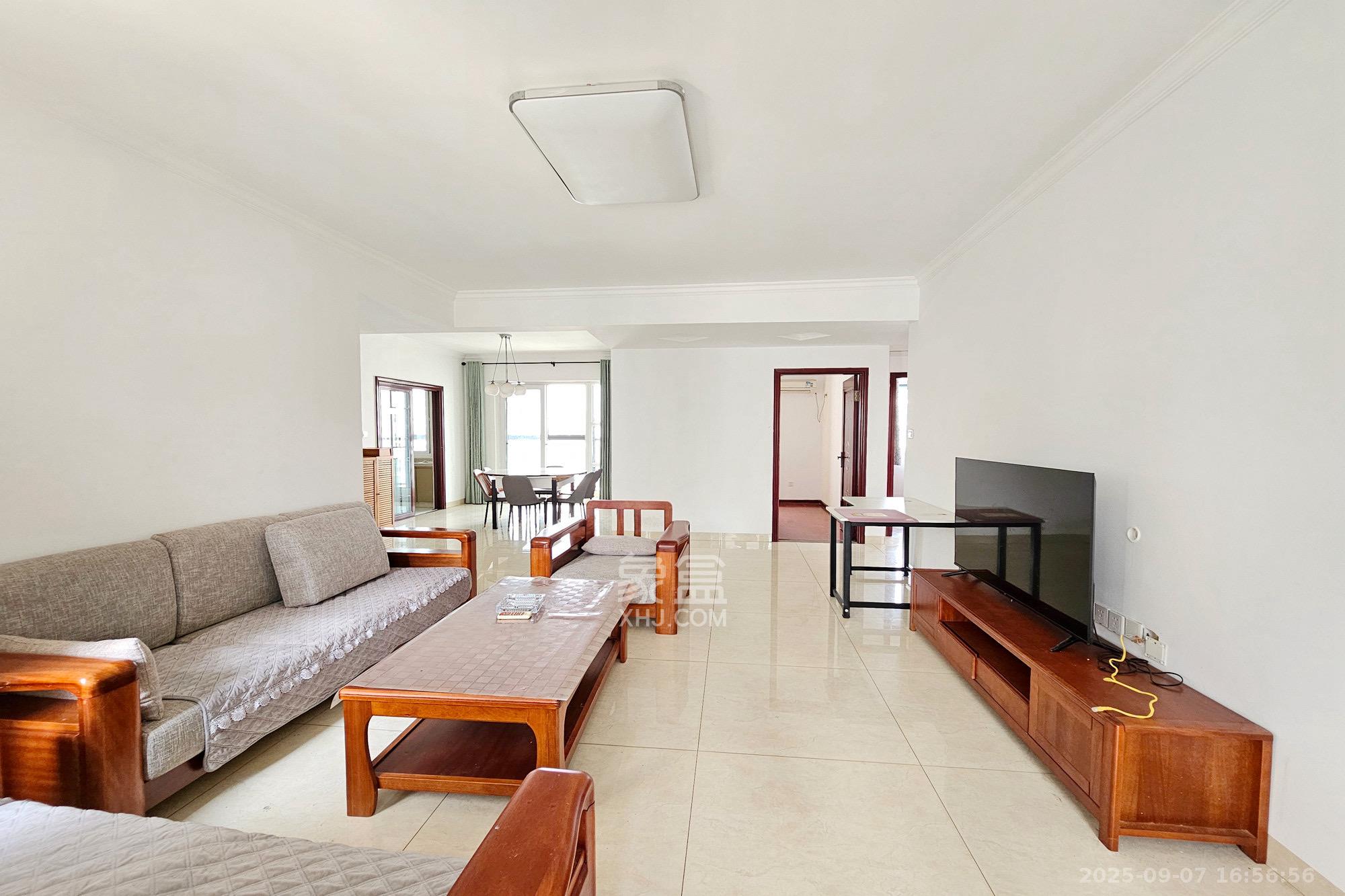 嘉宇盛世华章  3室2厅2卫    3200.0元/月室内图