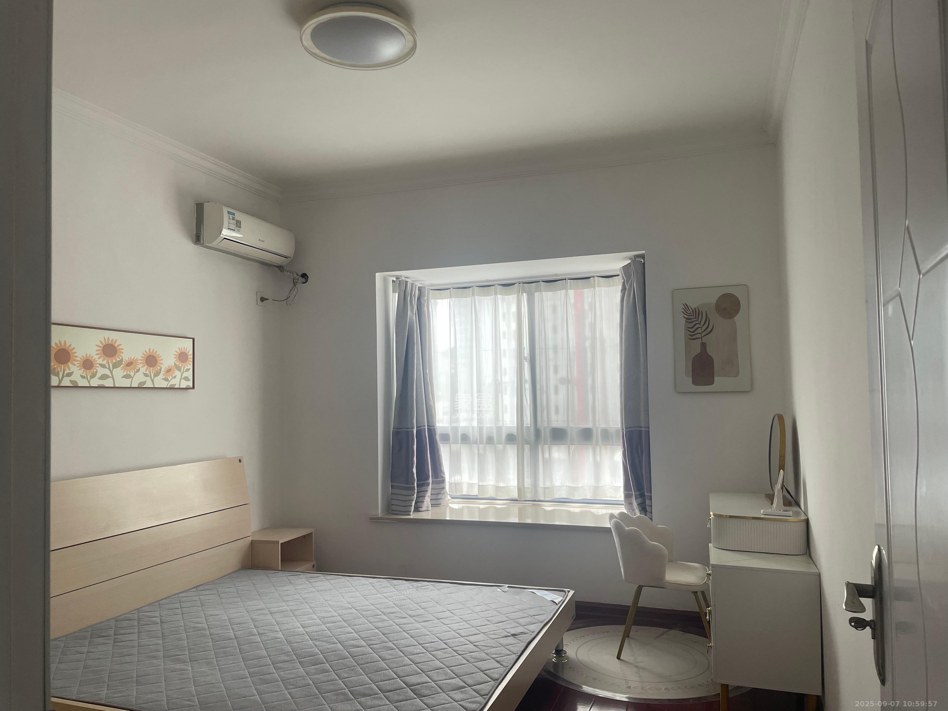 钱隆学府一、二期 2室2厅1卫 1900.0元/月 钱隆学府一、二期 2室2厅1卫 1900.0元/月室内图