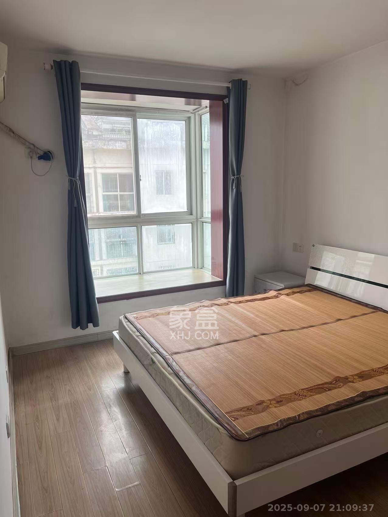 东方名都百草园 3室1厅1卫 1400.0元/月 东方名都百草园 3室1厅1卫 1400.0元/月室内图