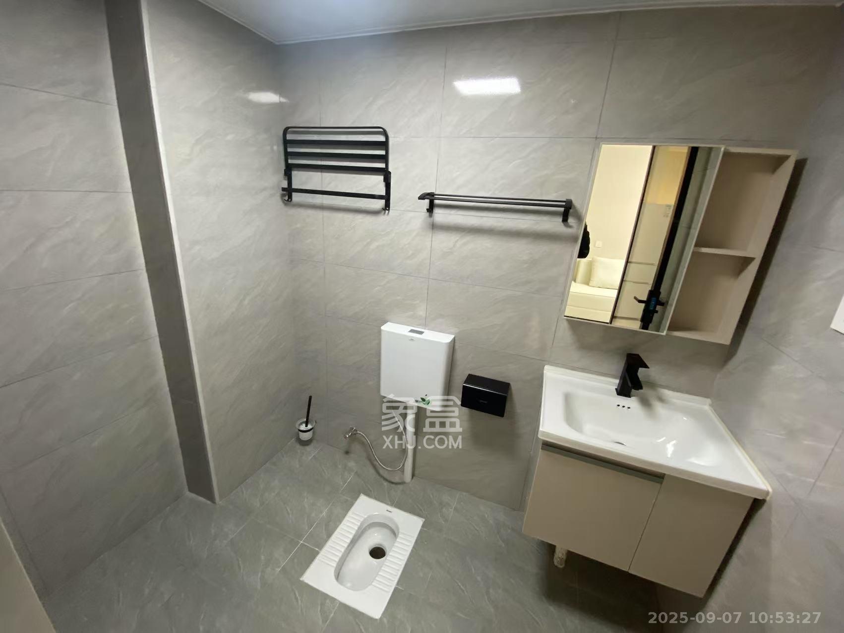 莲馨苑  1室0厅0卫    1600.0元/月室内图