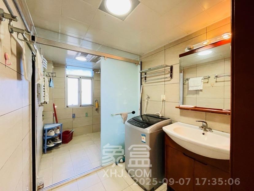 鸿园小区 3室1厅1卫 3300.0元/月 鸿园小区 3室1厅1卫 3300.0元/月室内图