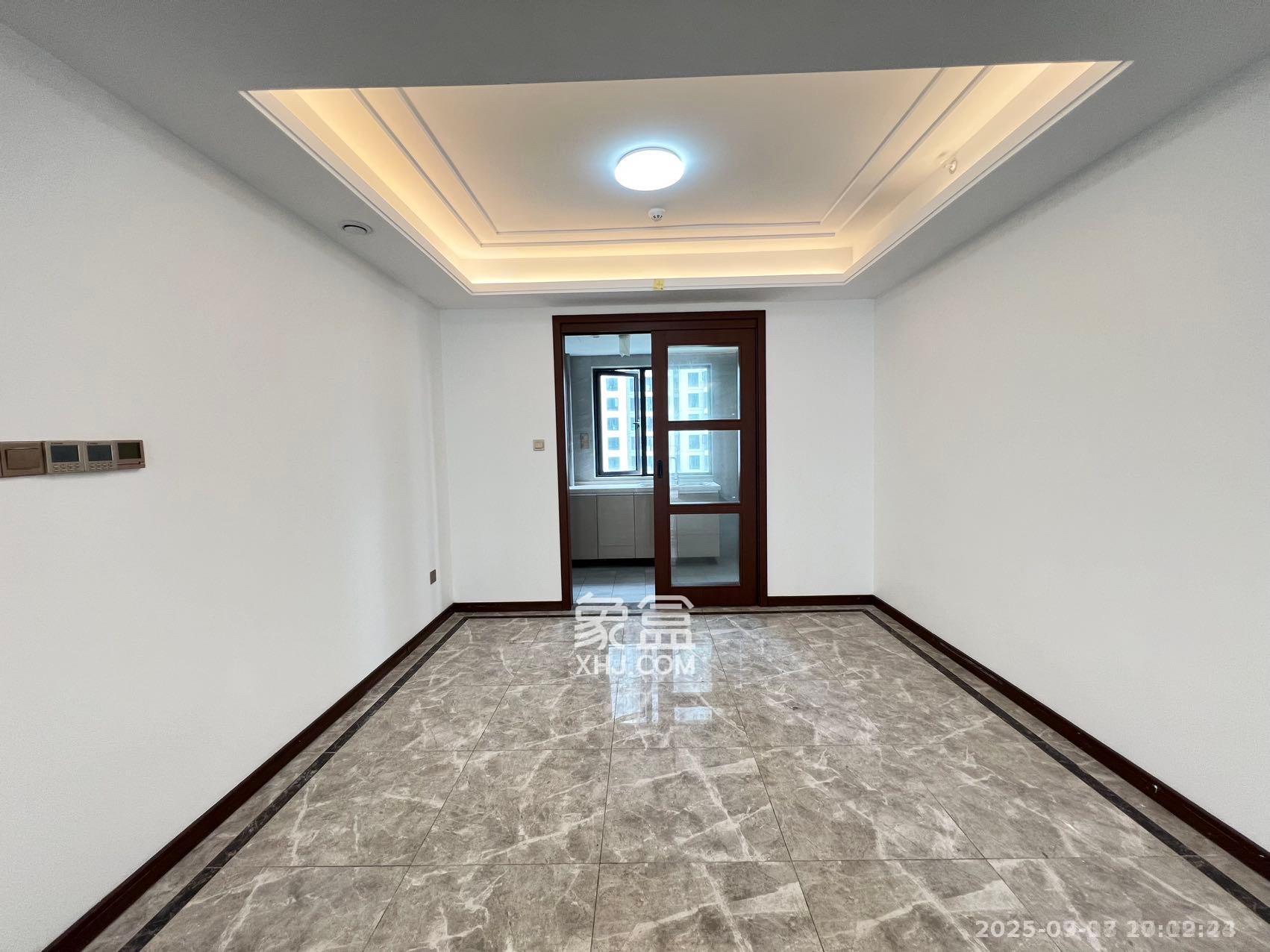 绿地长沙城际空间站(绿地新里佳苑)  4室2厅2卫    3600.0元/月 绿地长沙城际空间站(绿地新里佳苑)  4室2厅2卫    3600.0元/月室内图