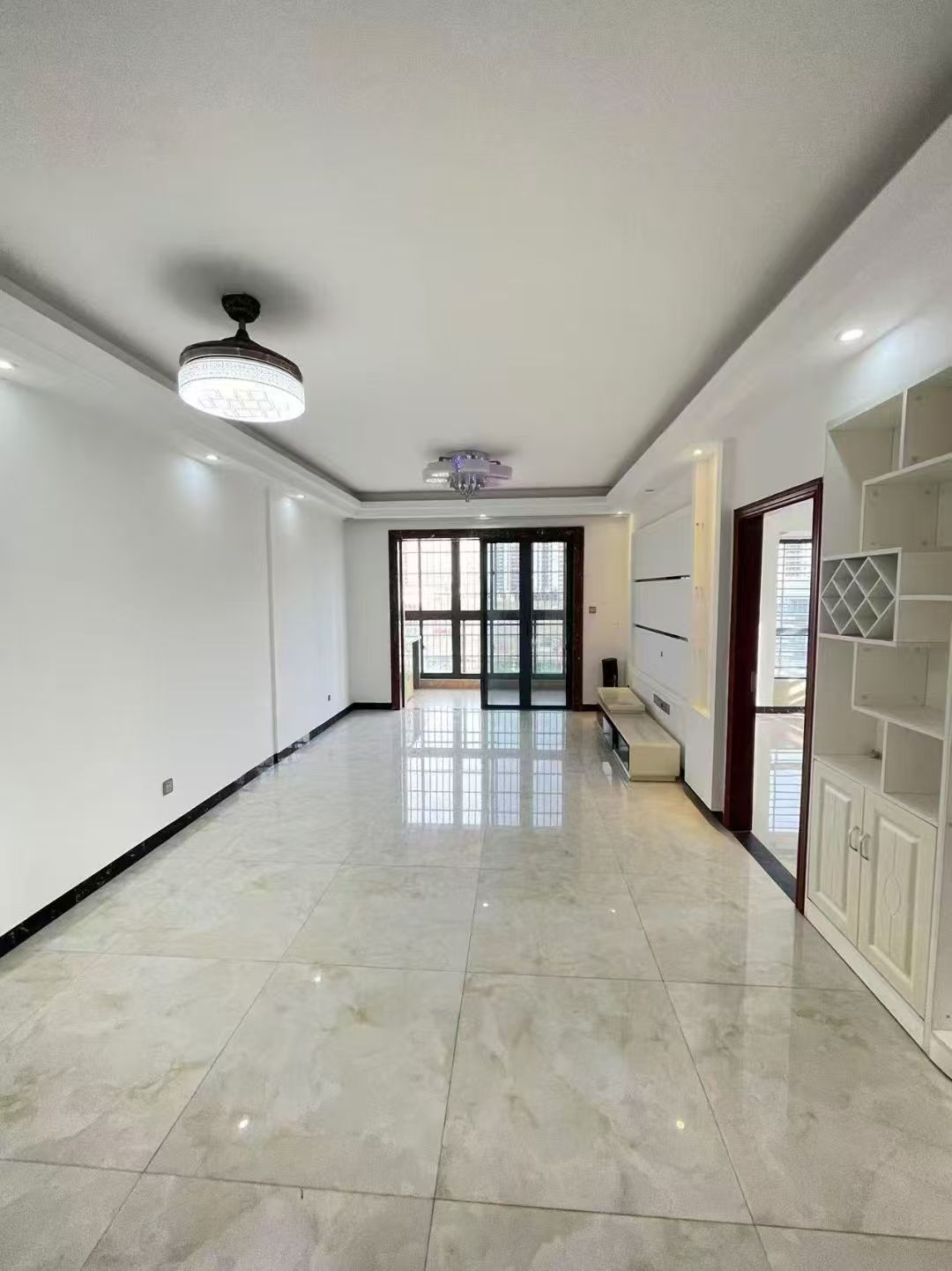 昌茂城邦  2室2厅1卫    118.9万 昌茂城邦  2室2厅1卫    118.9万室内图