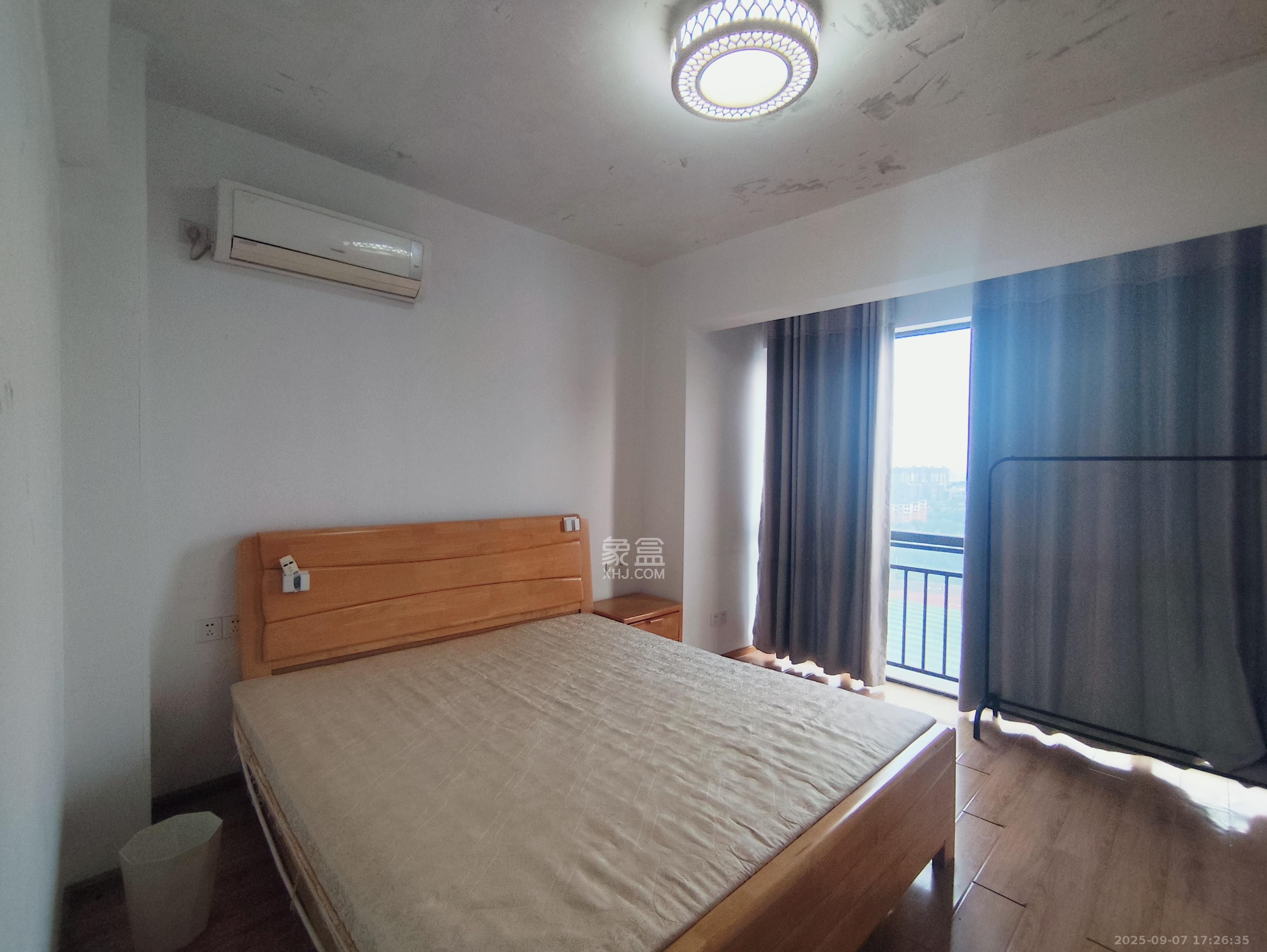 旭辉华庭  2室1厅1卫    1400.0元/月 旭辉华庭  2室1厅1卫    1400.0元/月室内图