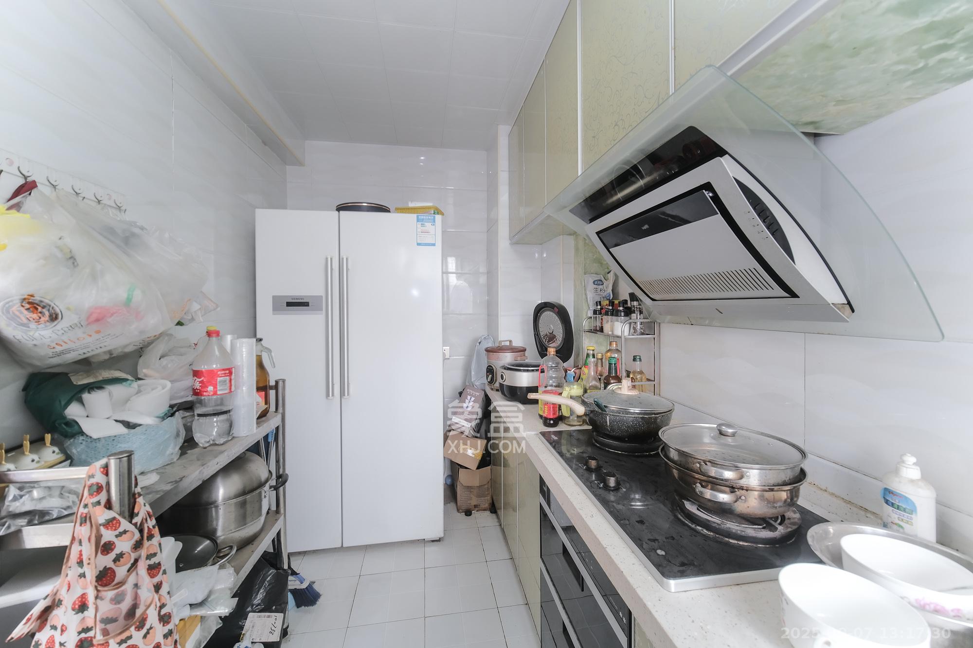 山水湾  3室2厅1卫    66.8万 山水湾  3室2厅1卫    66.8万厨房